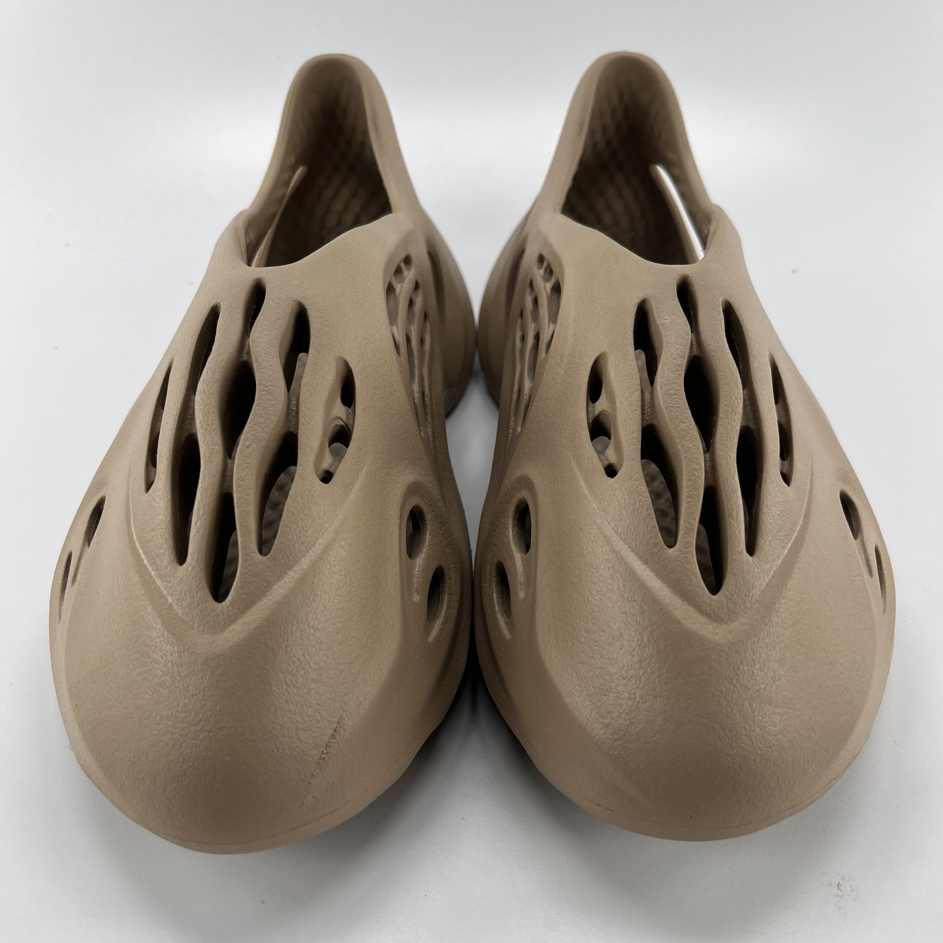 483343 adidas Yeezy Foam RNNR Ochre