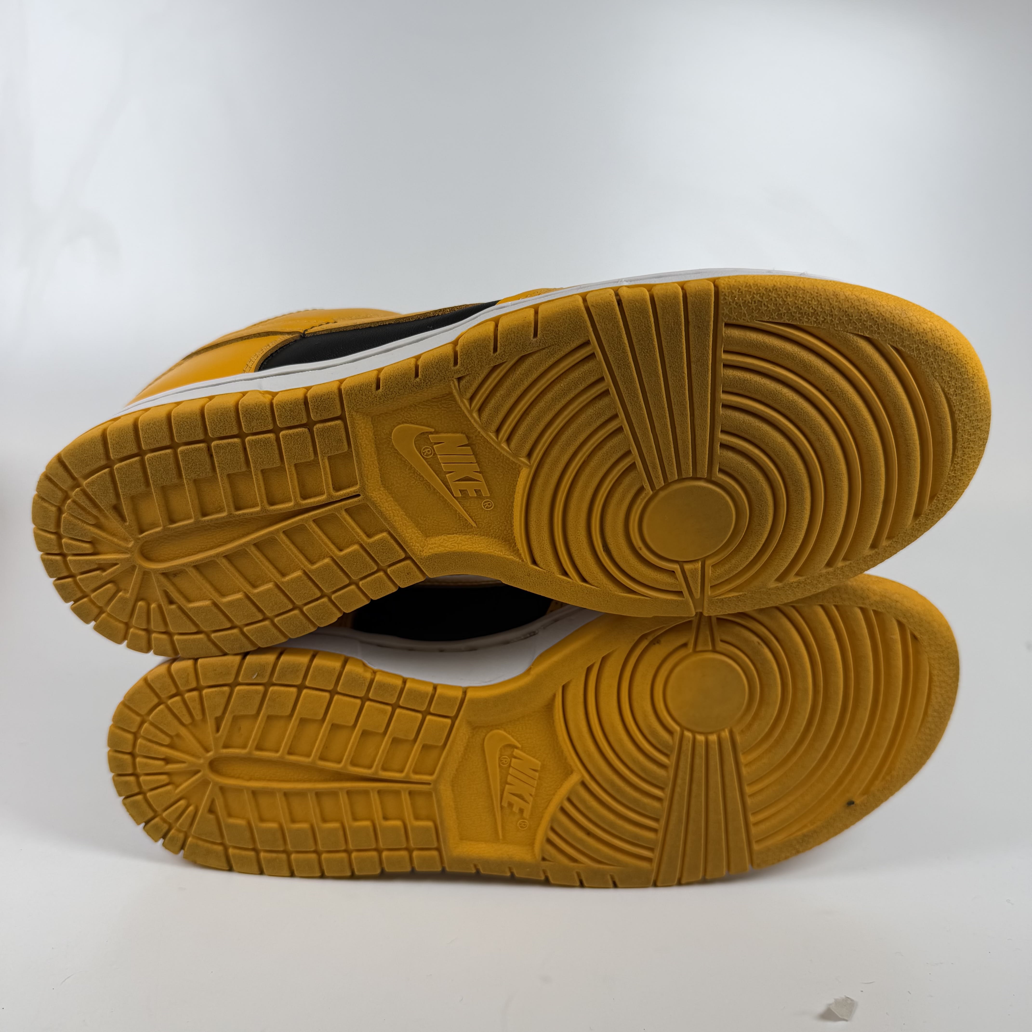SP5736 Nike Dunk Low Championship Goldenrod (2021)