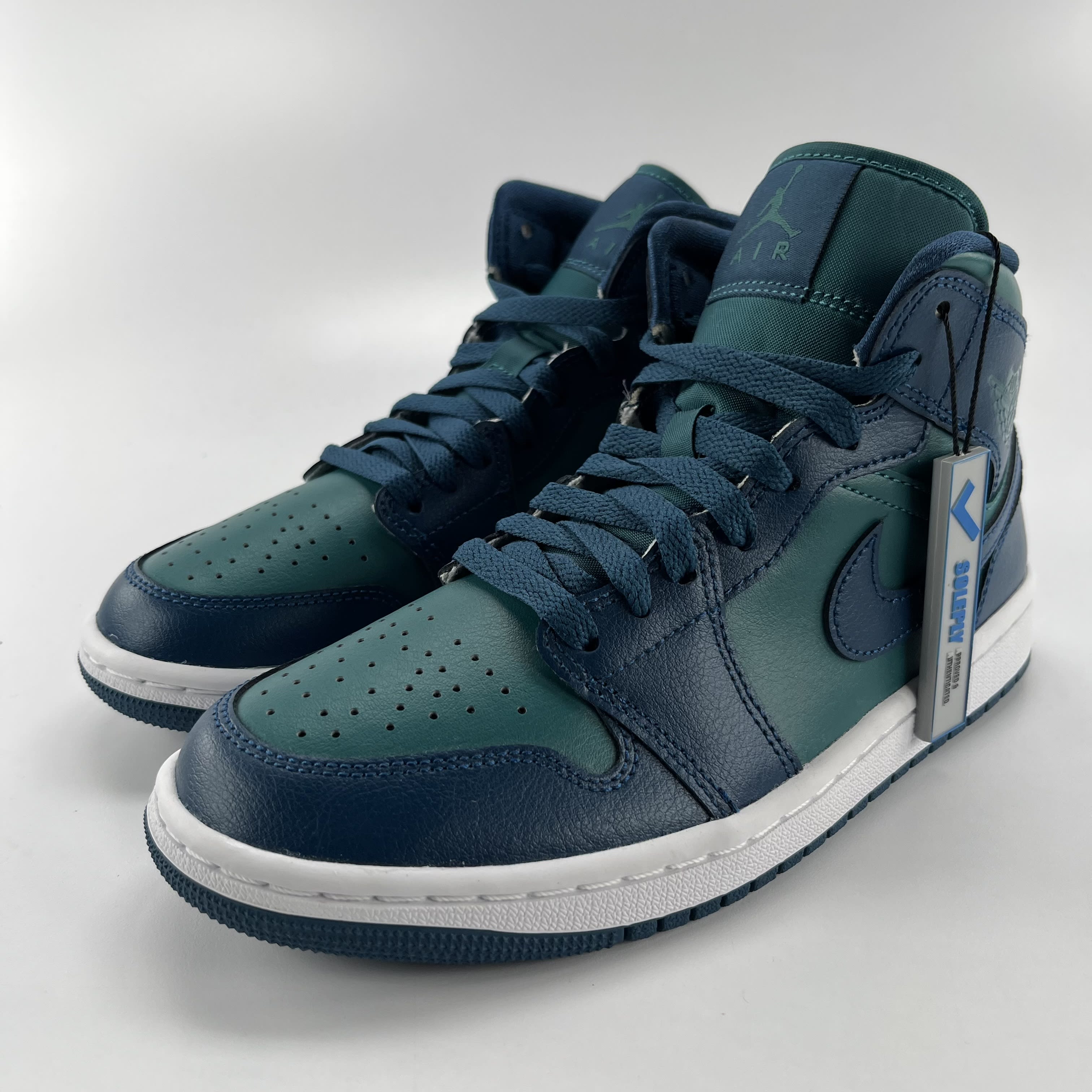 339841 Jordan 1 Mid Teal French Blue (Women's)