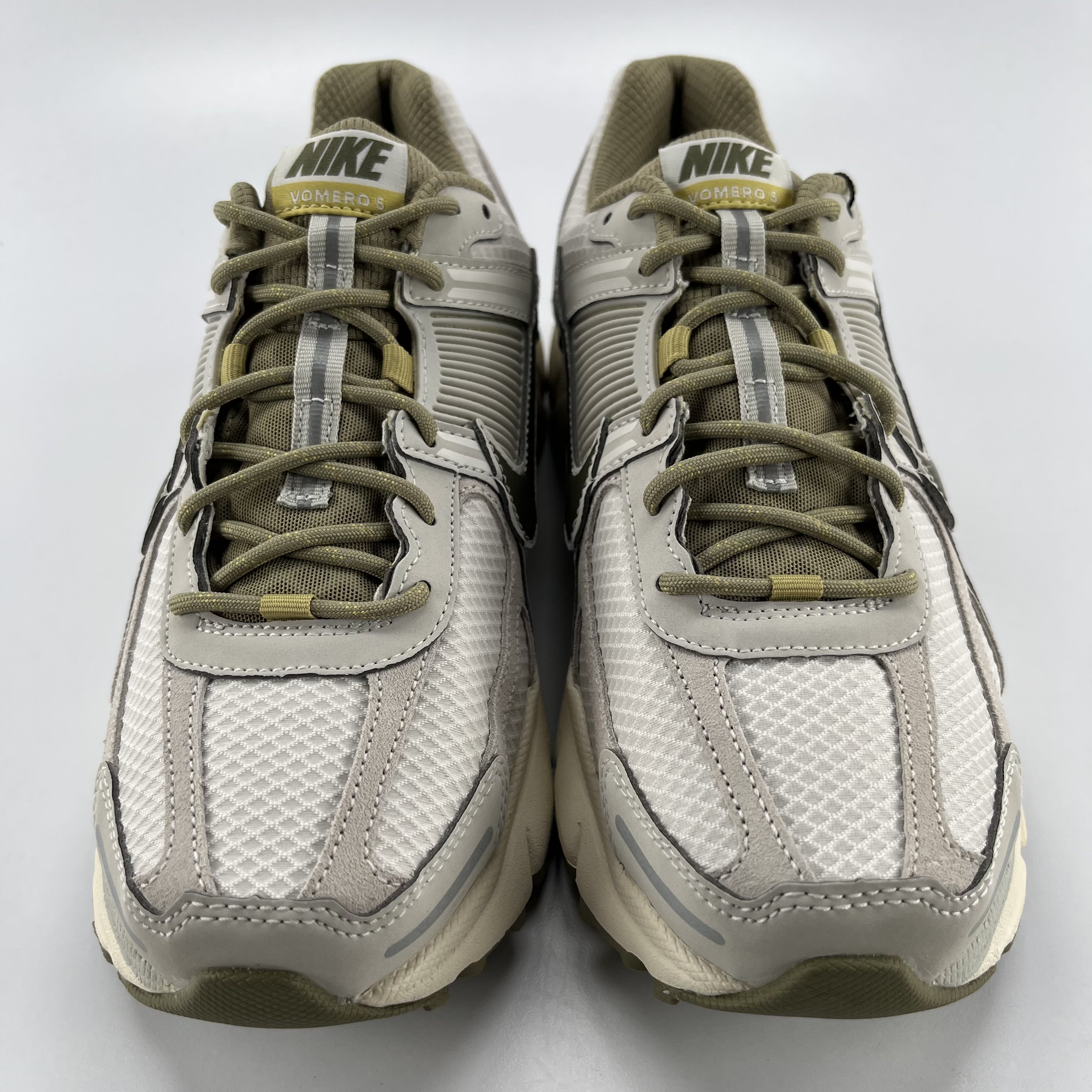 588736 Nike Zoom Vomero 5 SP Light Bone Neutral Olive