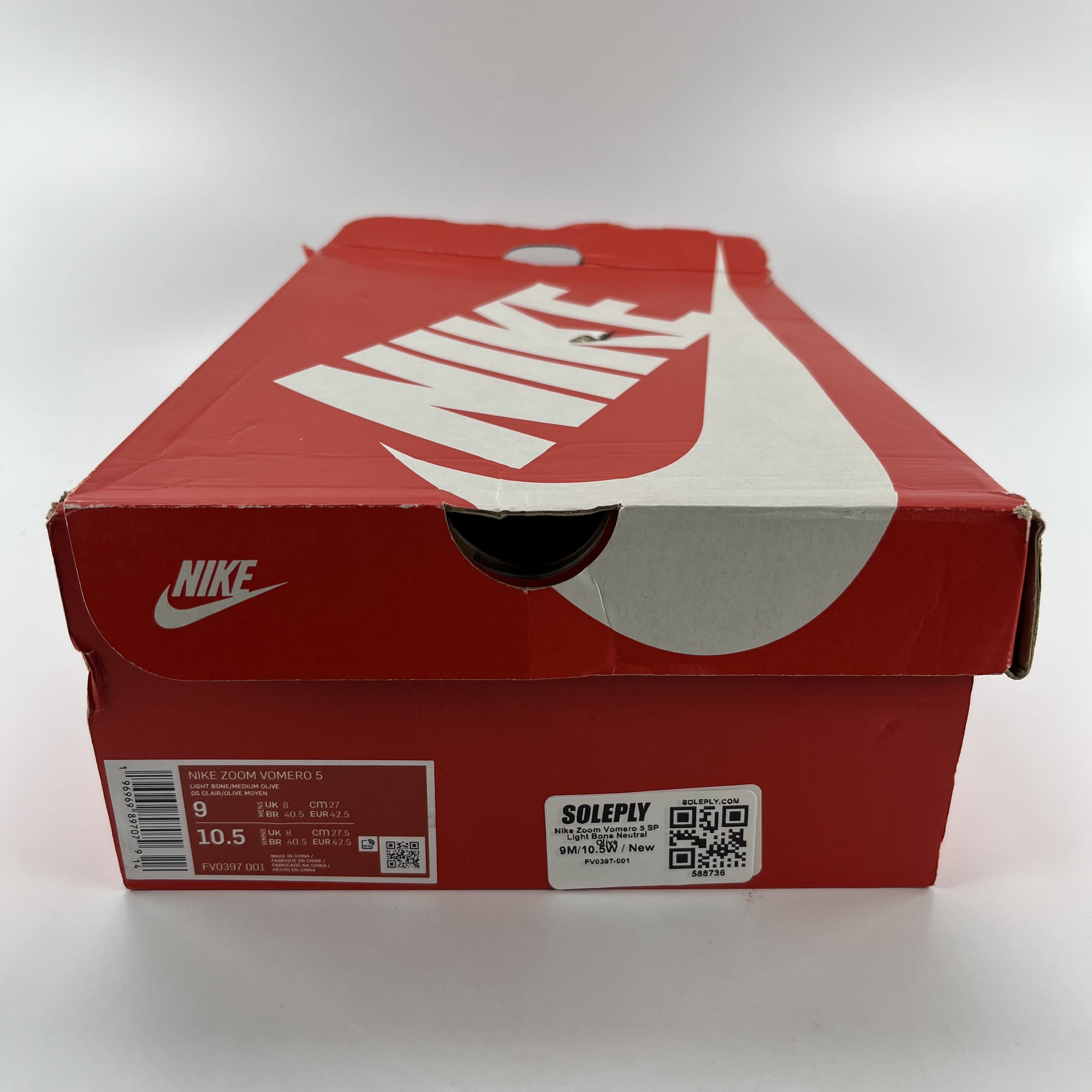 588736 Nike Zoom Vomero 5 SP Light Bone Neutral Olive