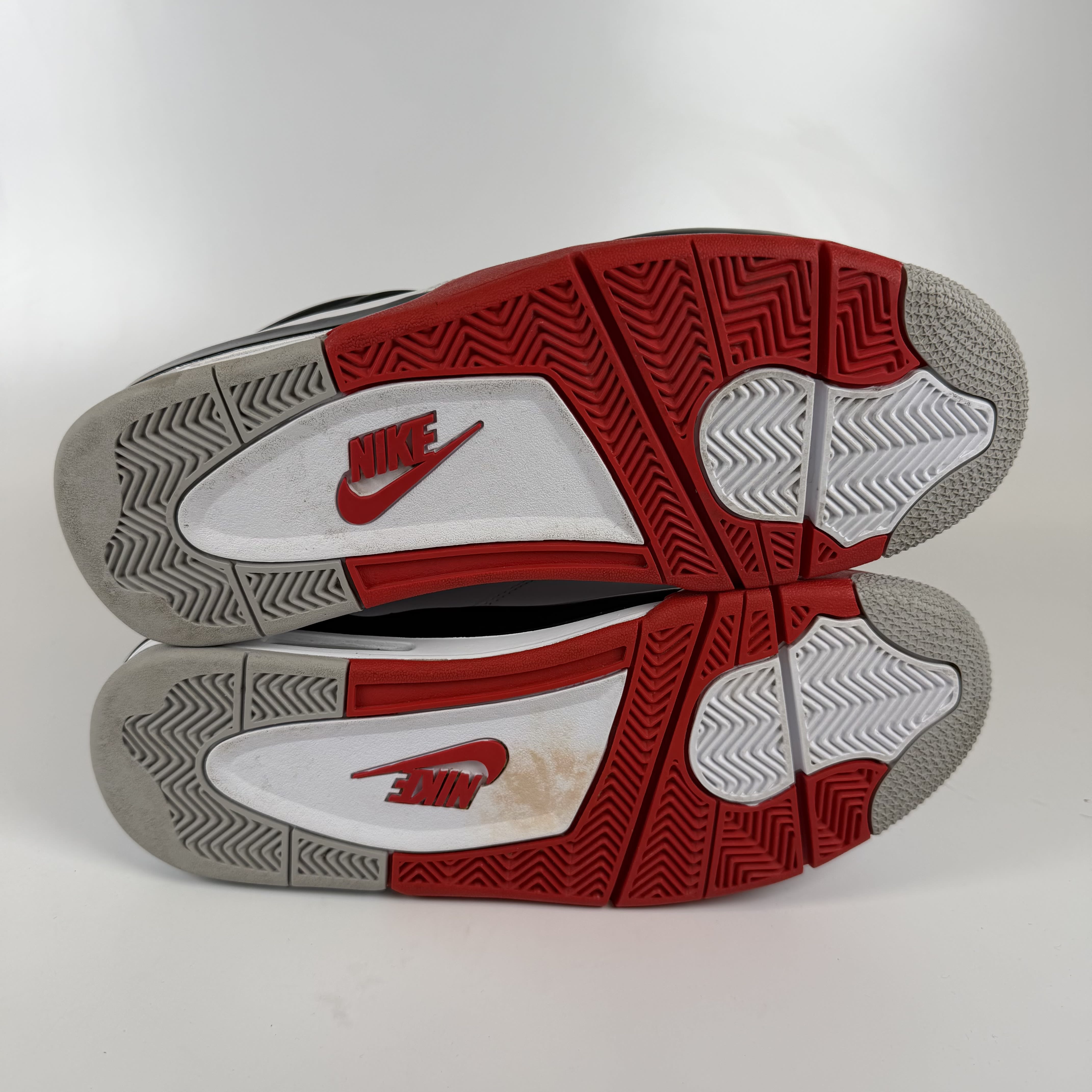 SP5753 Jordan 4 Retro Fire Red (2020)