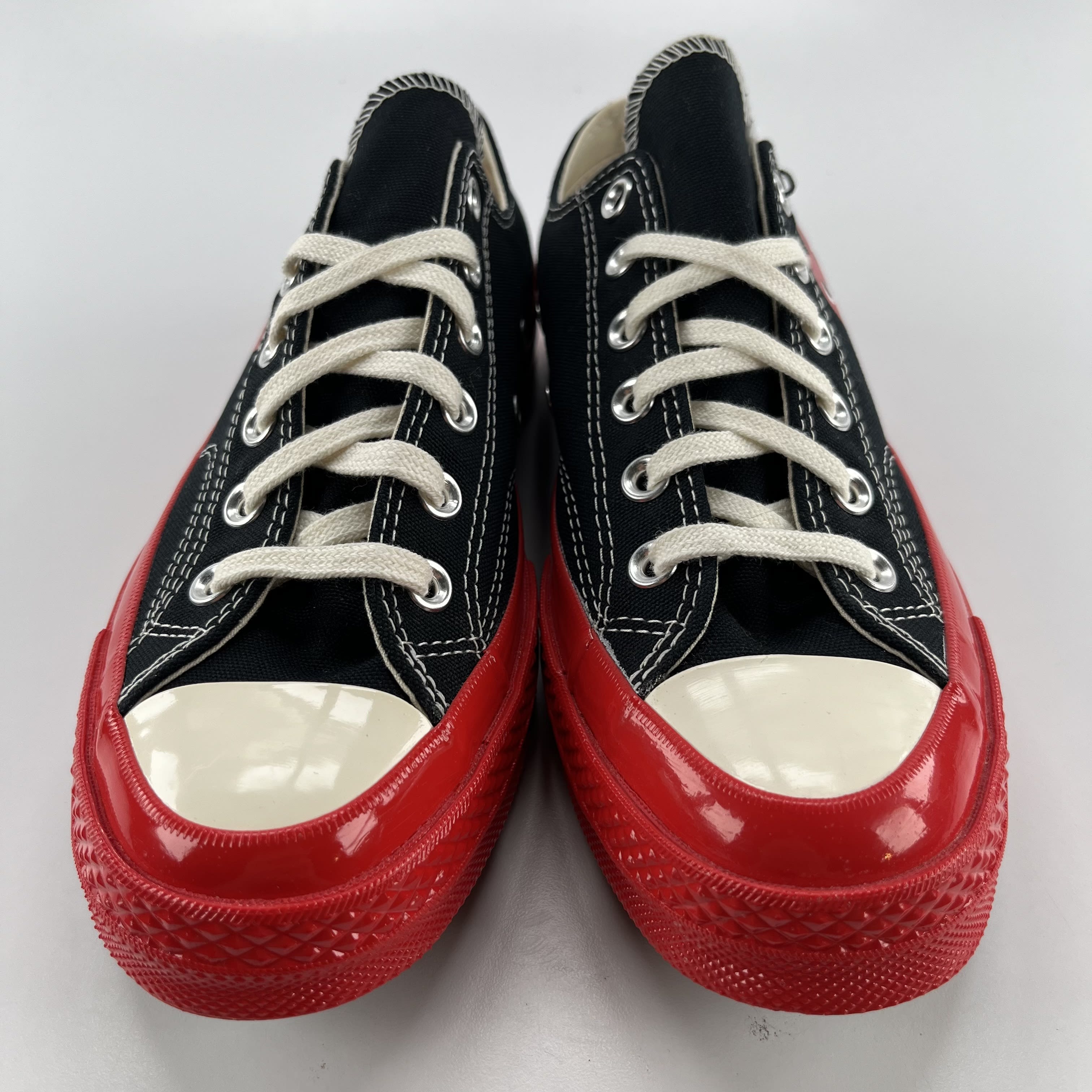 588835 Comme des Garcons PLAY Converse Chuck Taylor All Star 70 Ox Black Red Midsole