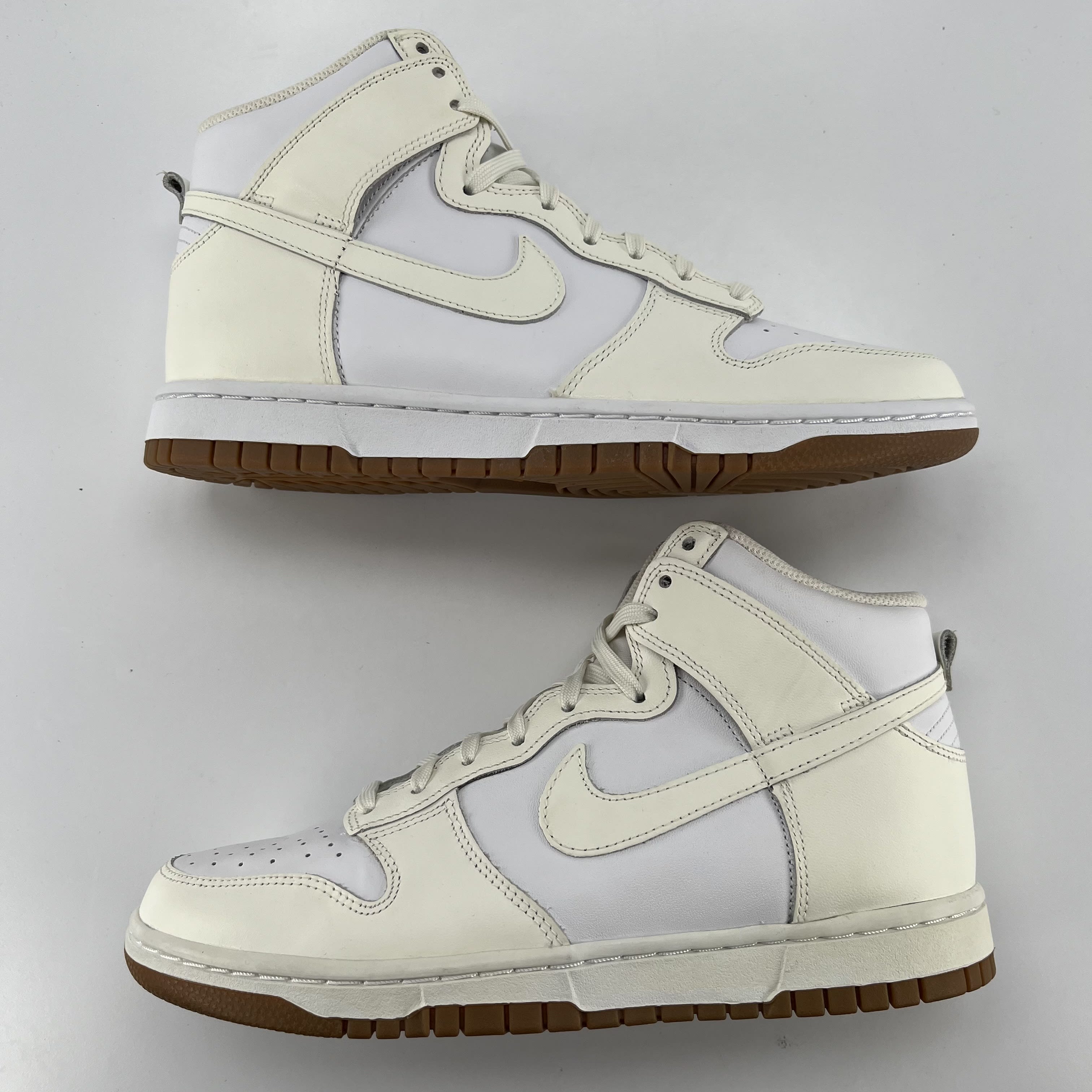 418738 Wmns Dunk High Sail/Gum