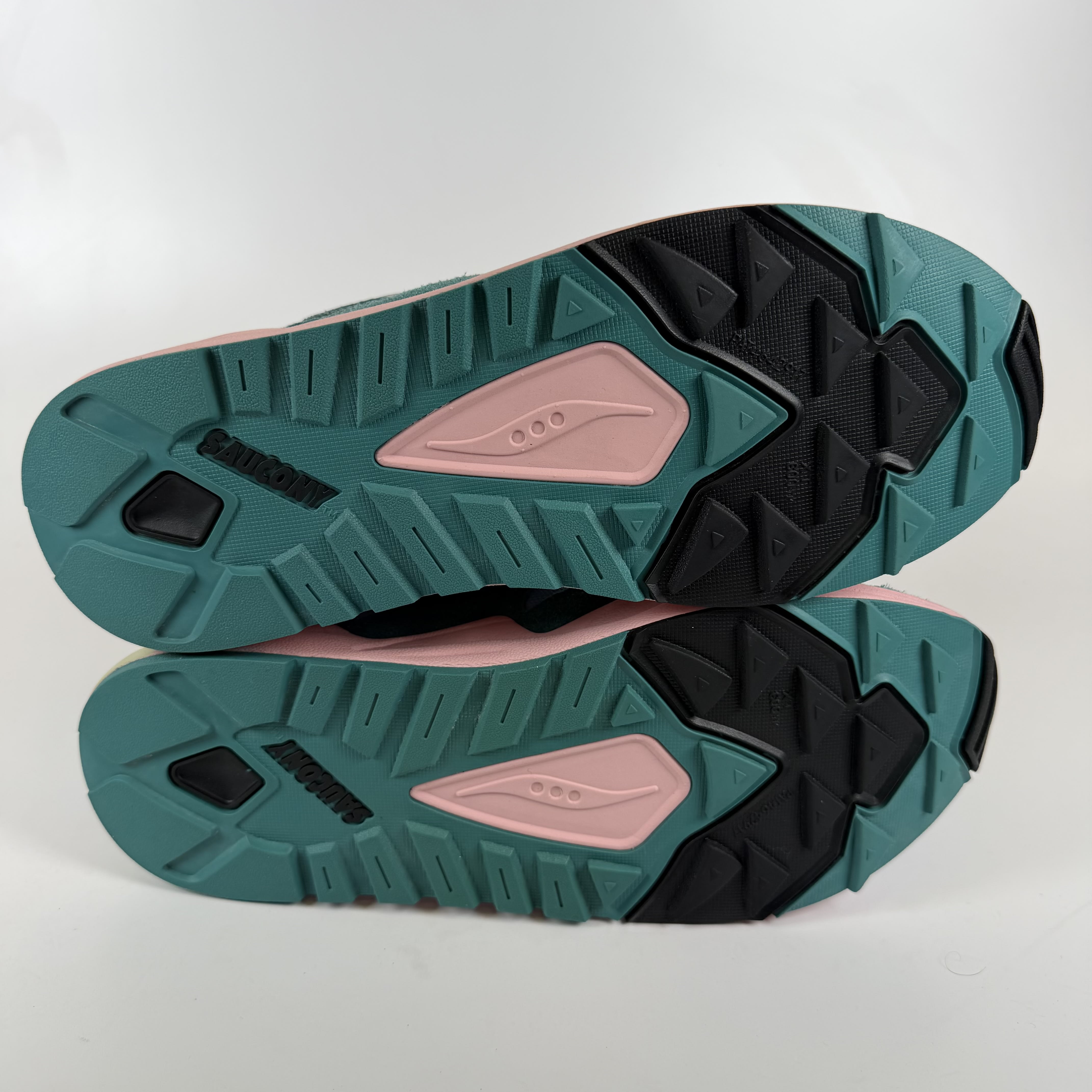 SP5715 Saucony Grid Shadow 2 Jae Tips What's the Occasion? Wear To A Date