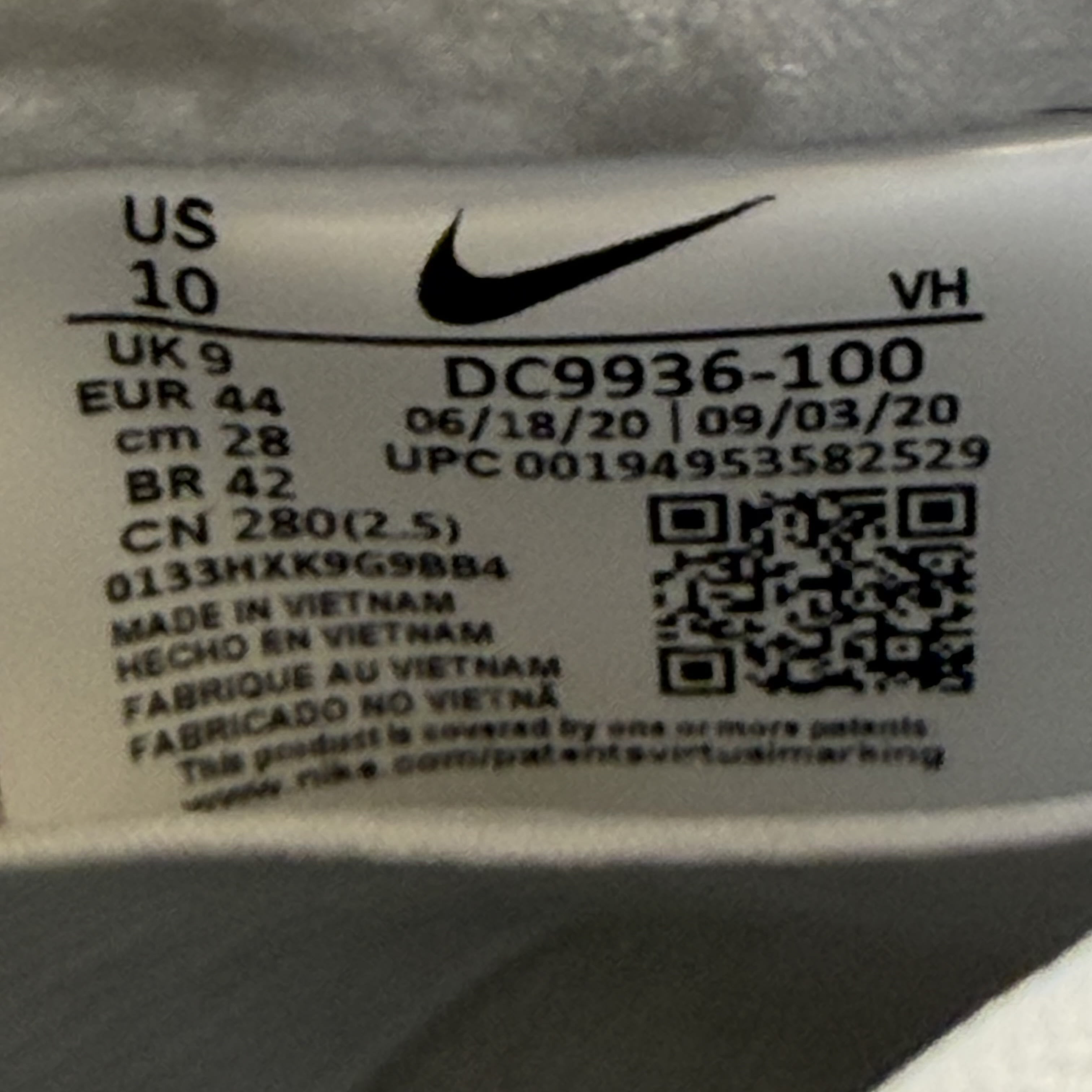 SP5642 Nike SB Dunk Low Sean Cliver