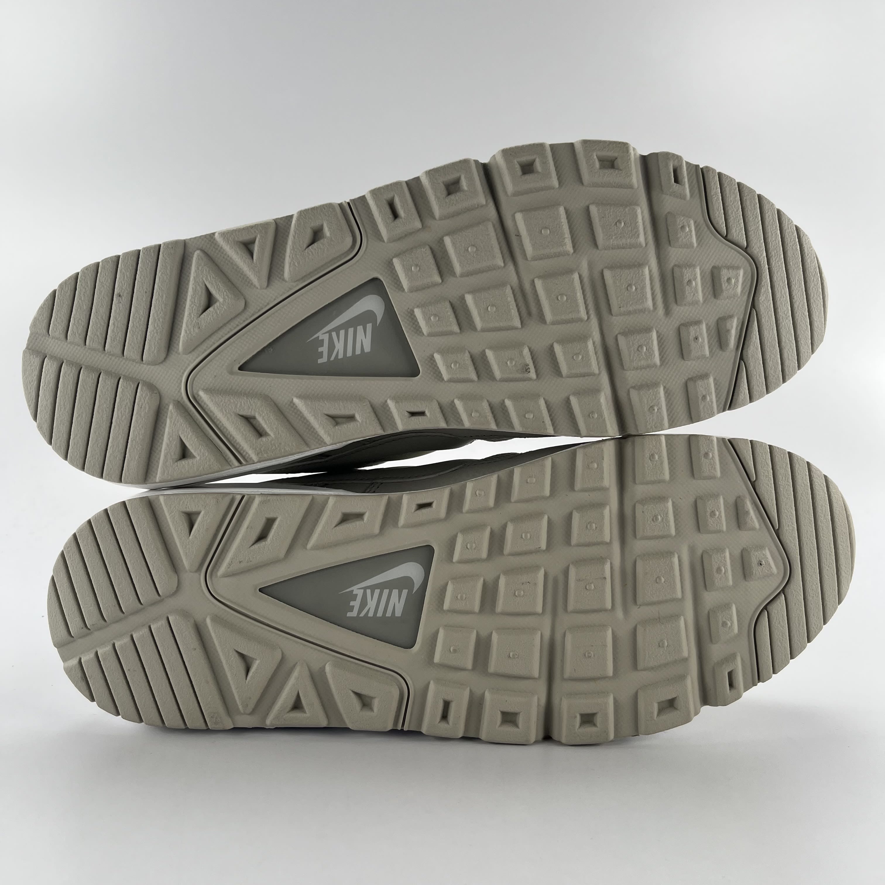 433496 Wmns Air Max Command