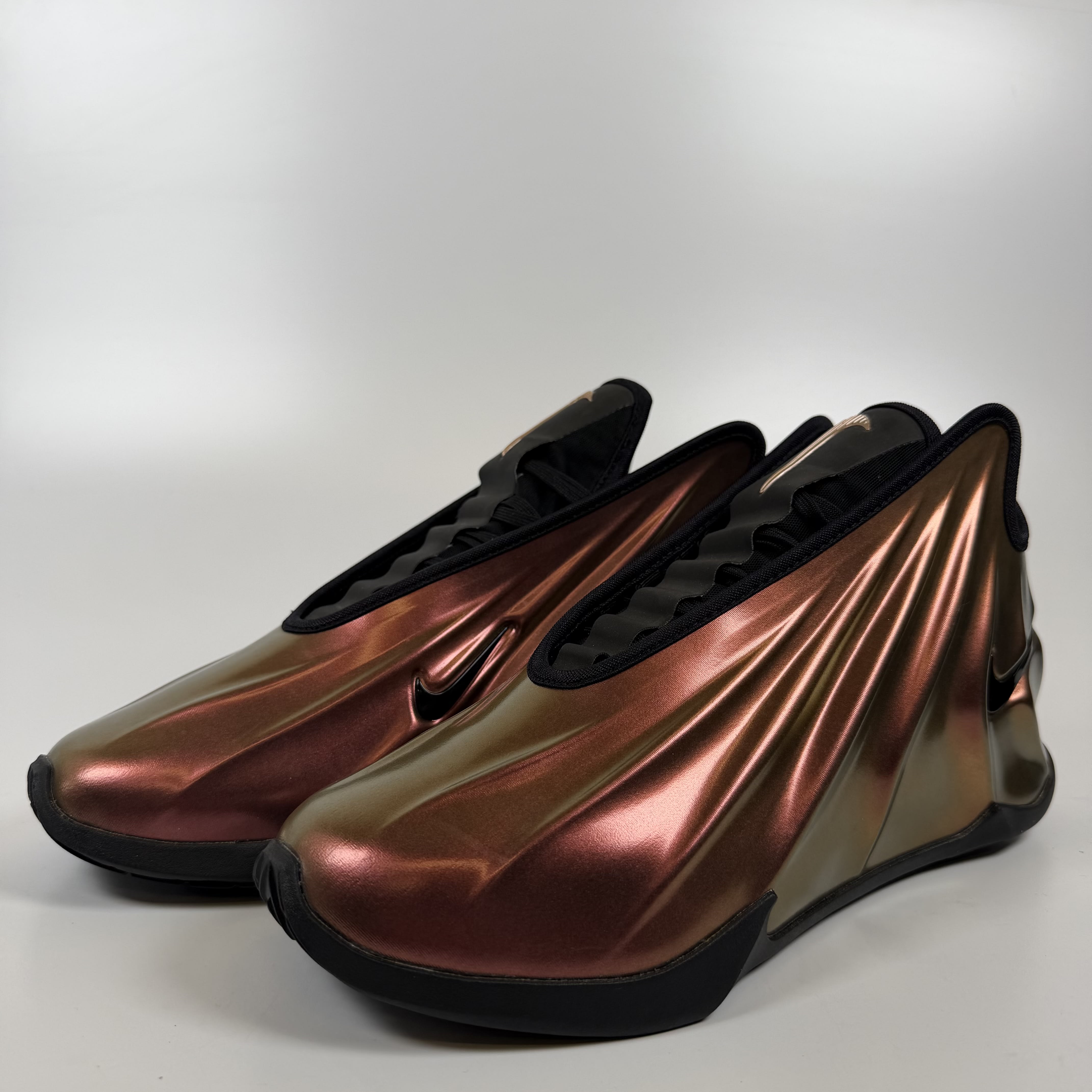 SP9073 Nike GT Future Metallic Red Bronze