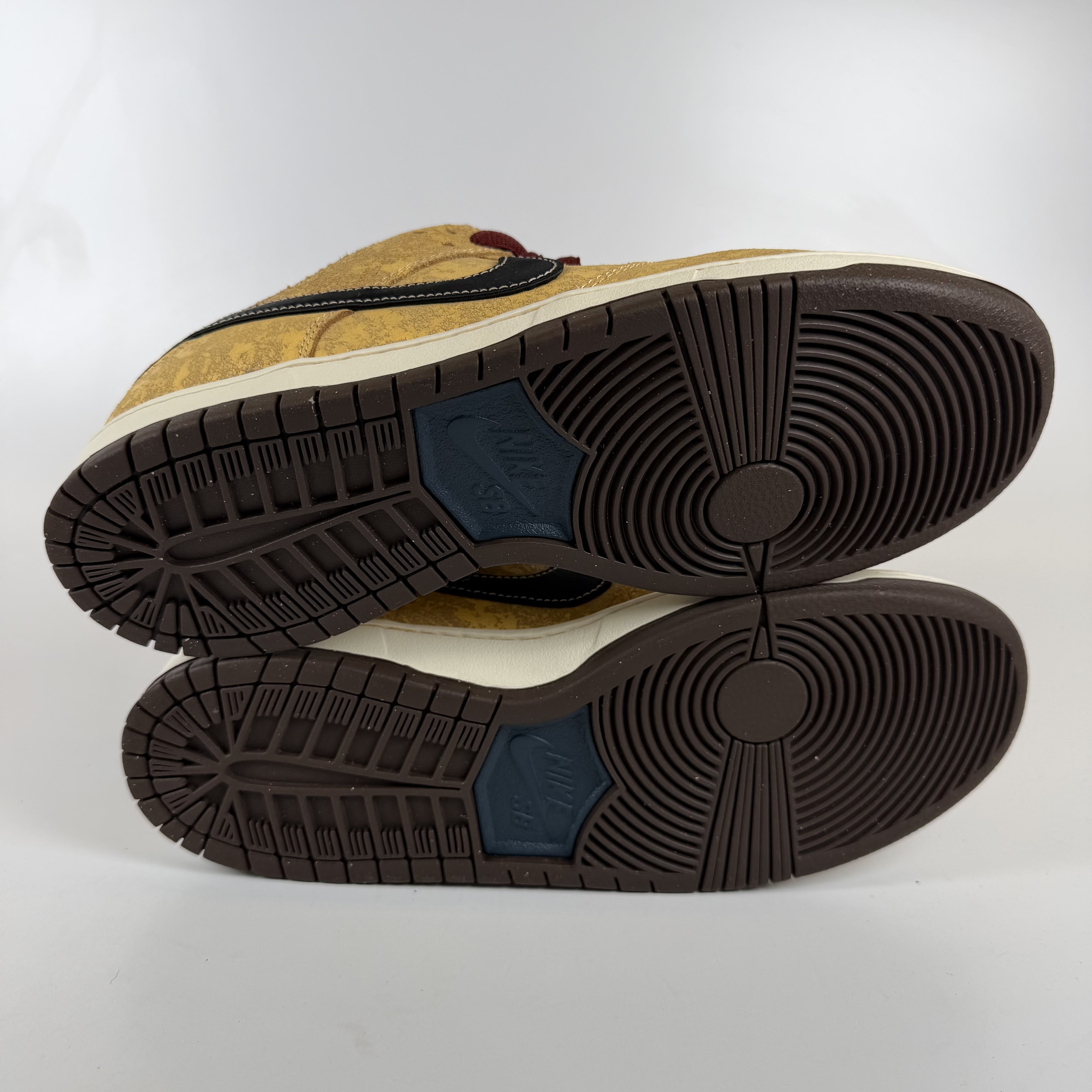 SP6028 Nike SB Dunk Low City of Cinema