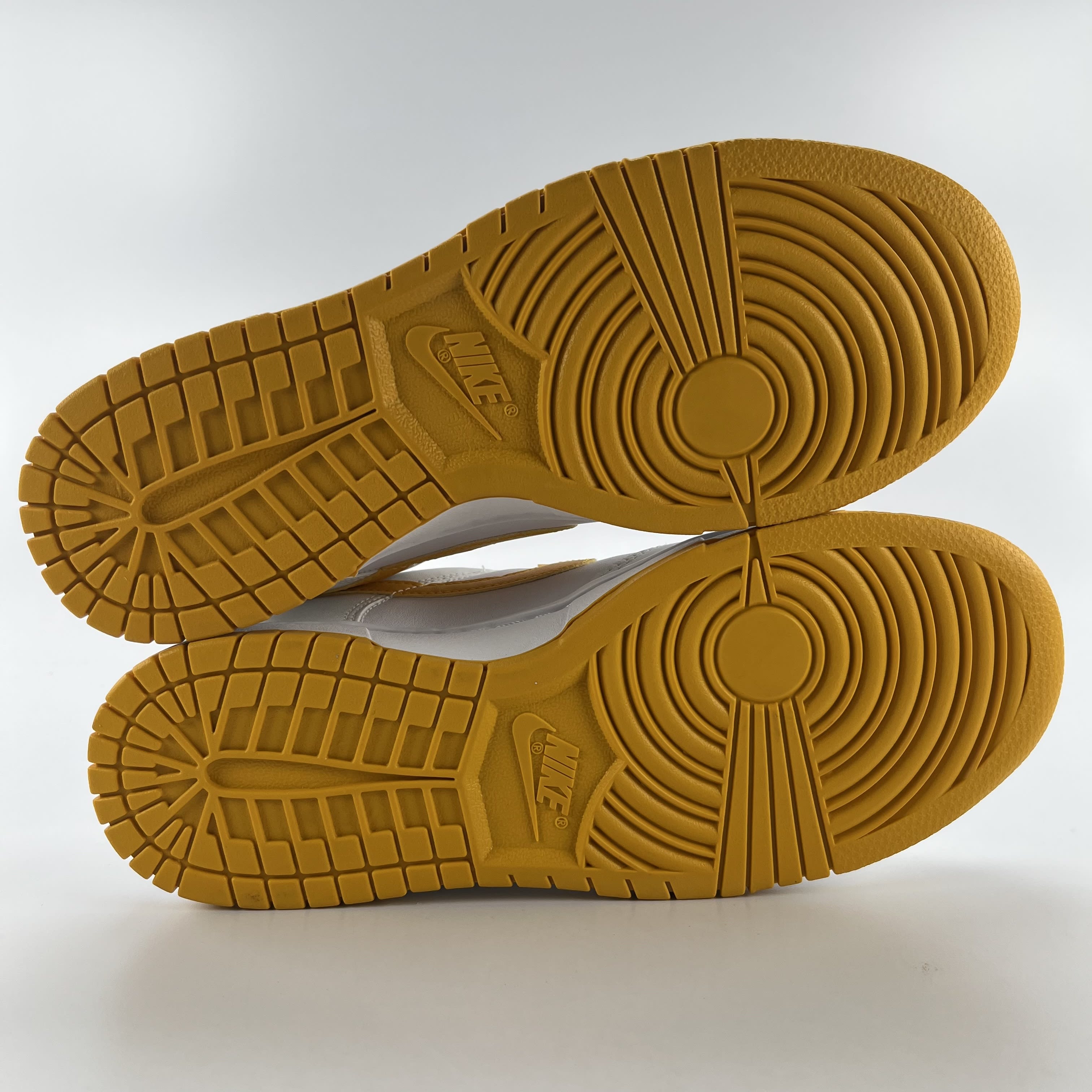 267153 Nike Dunk Low White University Gold