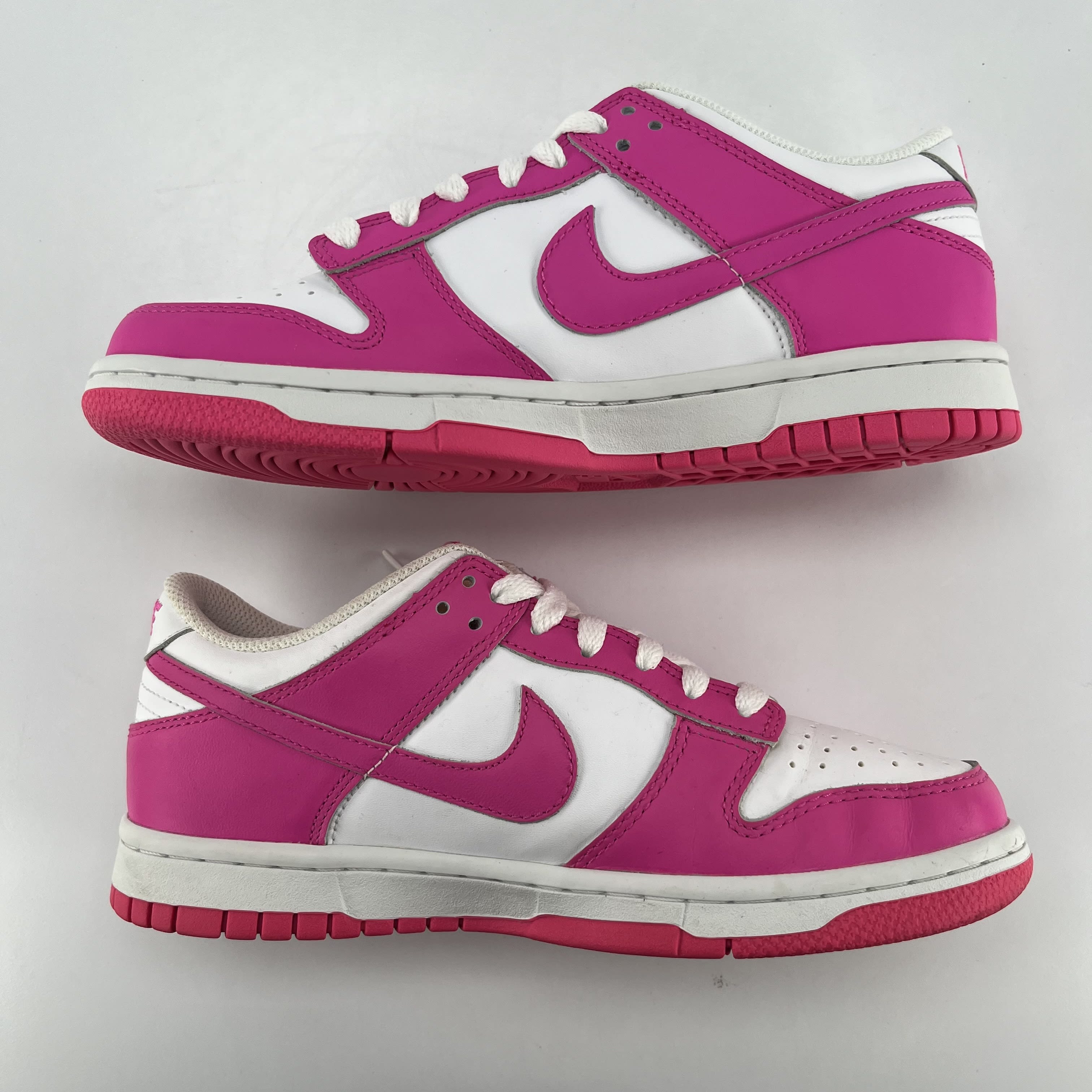 269384 Nike Dunk Low Laser Fuchsia (GS)