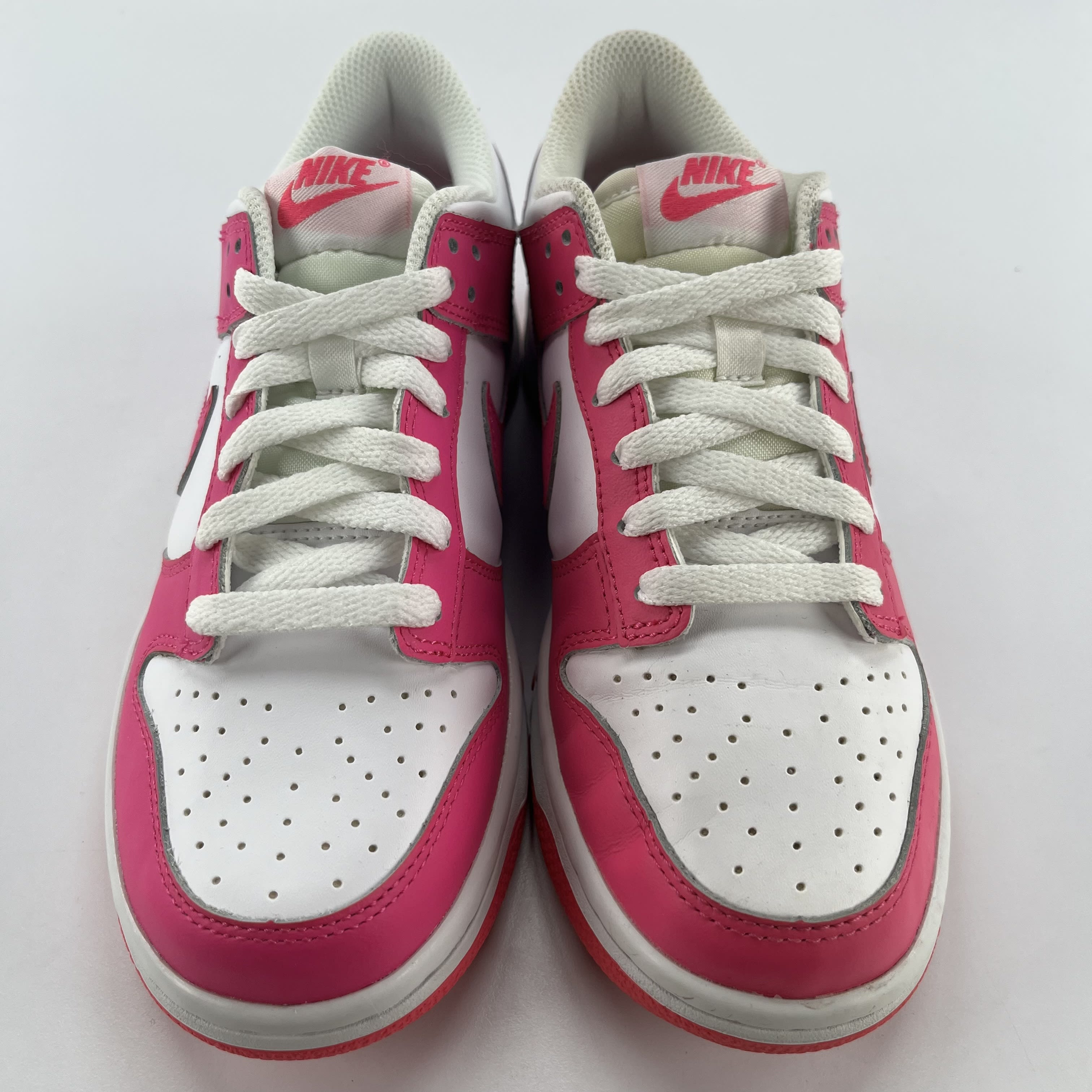 269384 Nike Dunk Low Laser Fuchsia (GS)