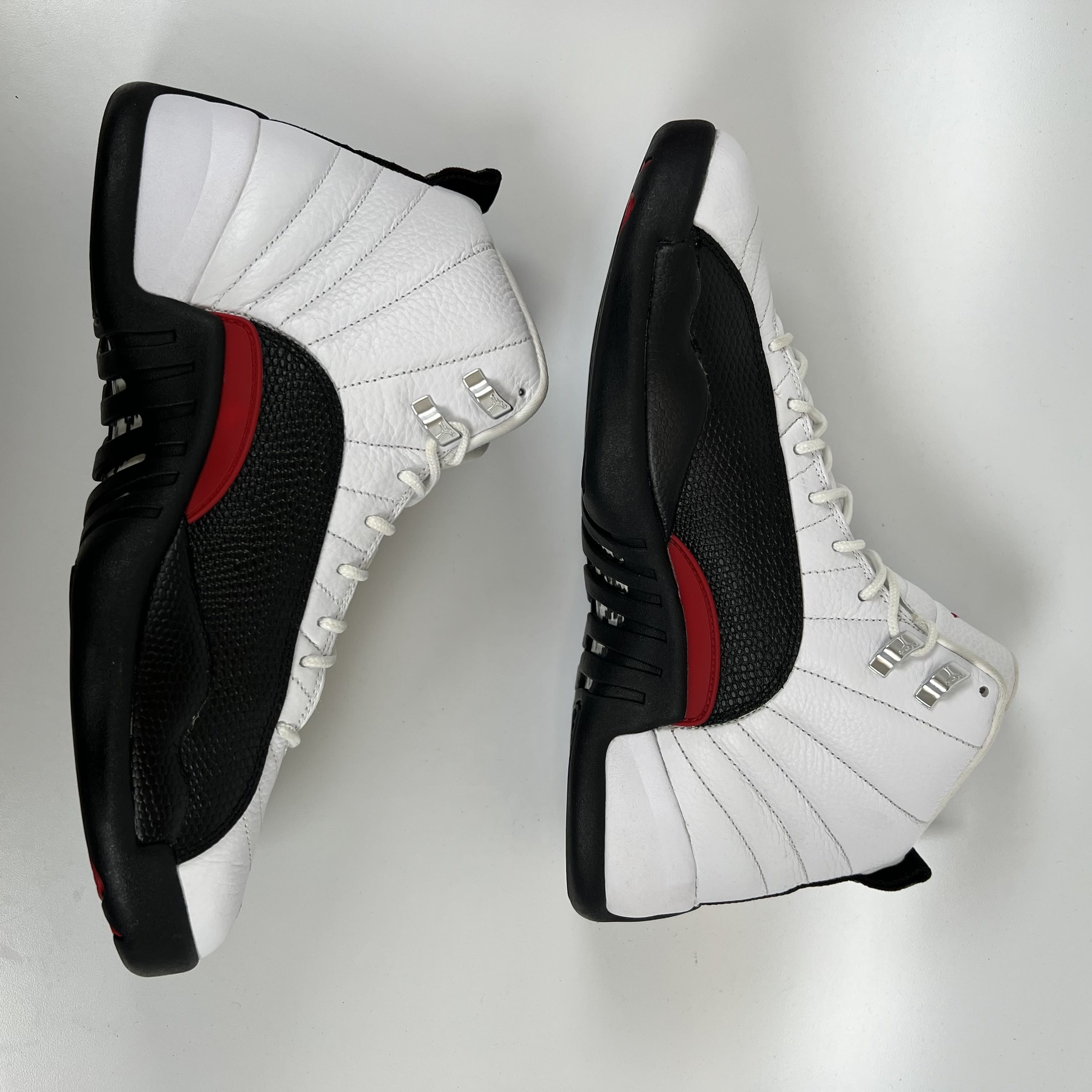 460503 Jordan 12 Retro Taxi Flip