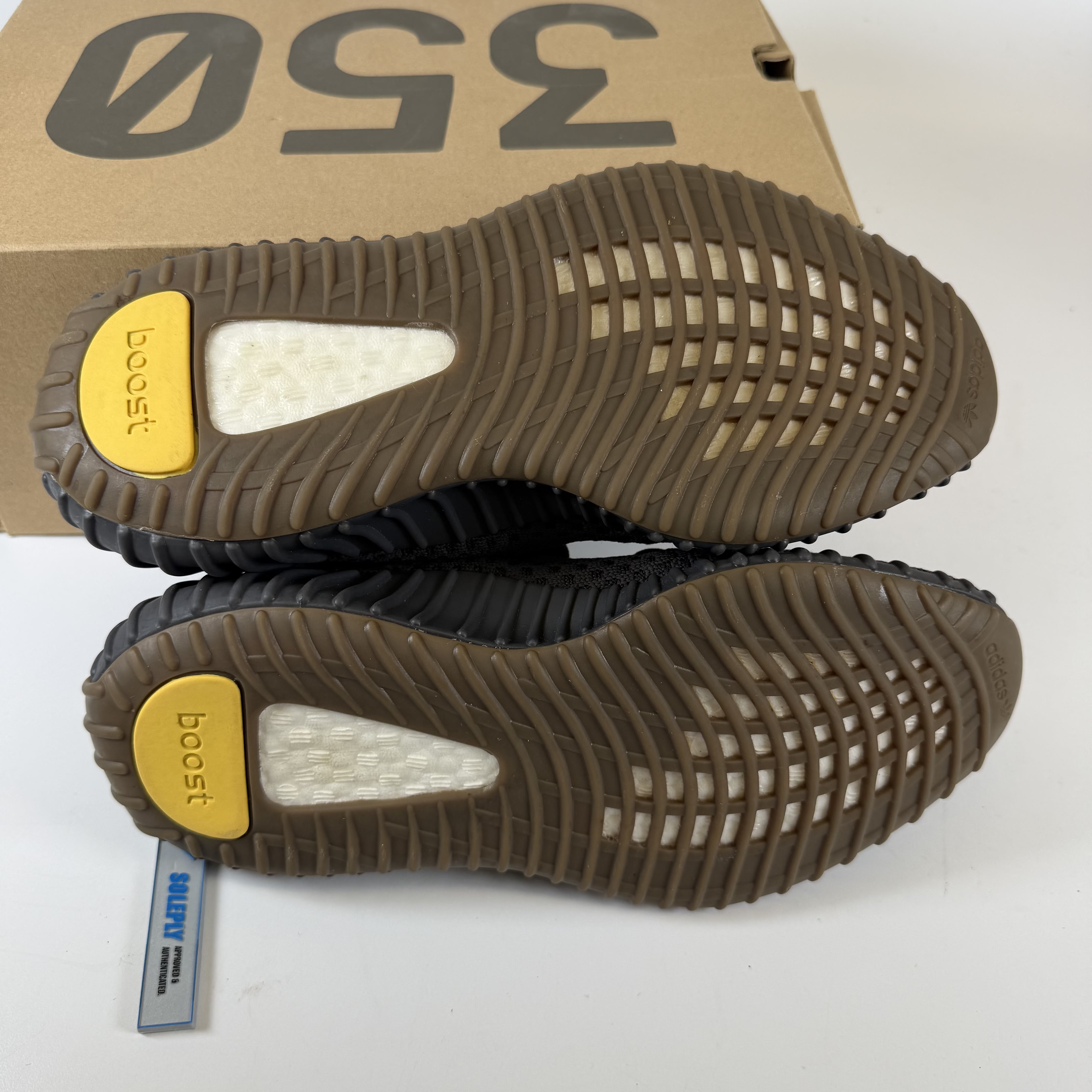 SP6087 adidas Yeezy Boost 350 V2 Cinder