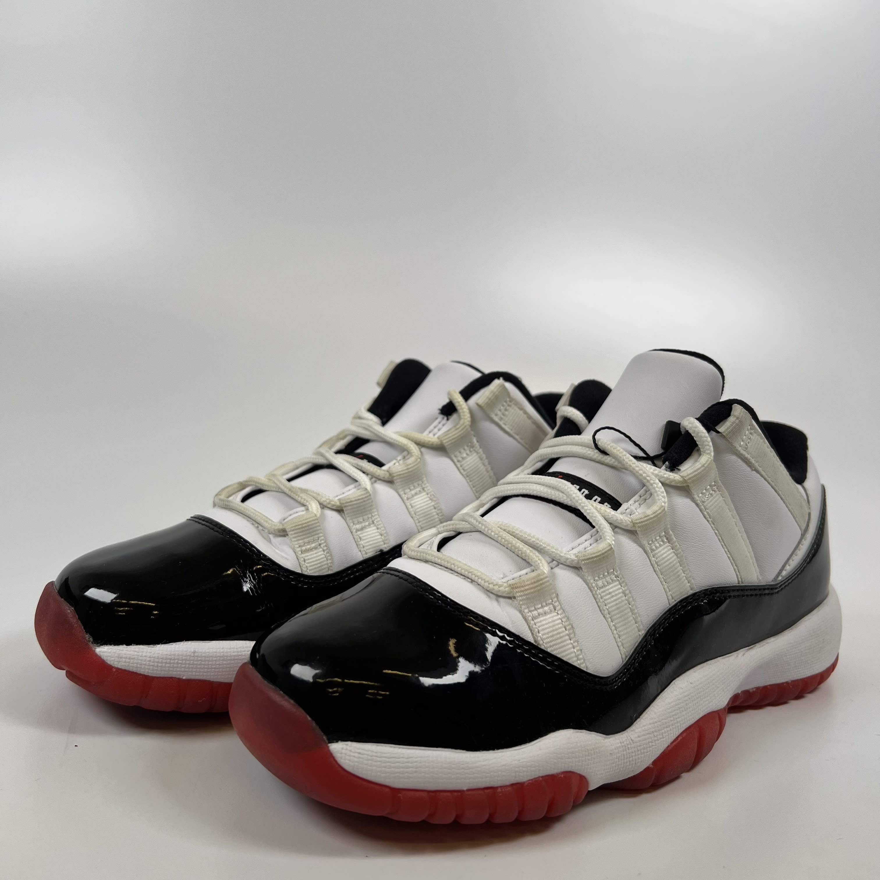 822883 Air Jordan 11 Retro Low GS 'Concord-Bred'