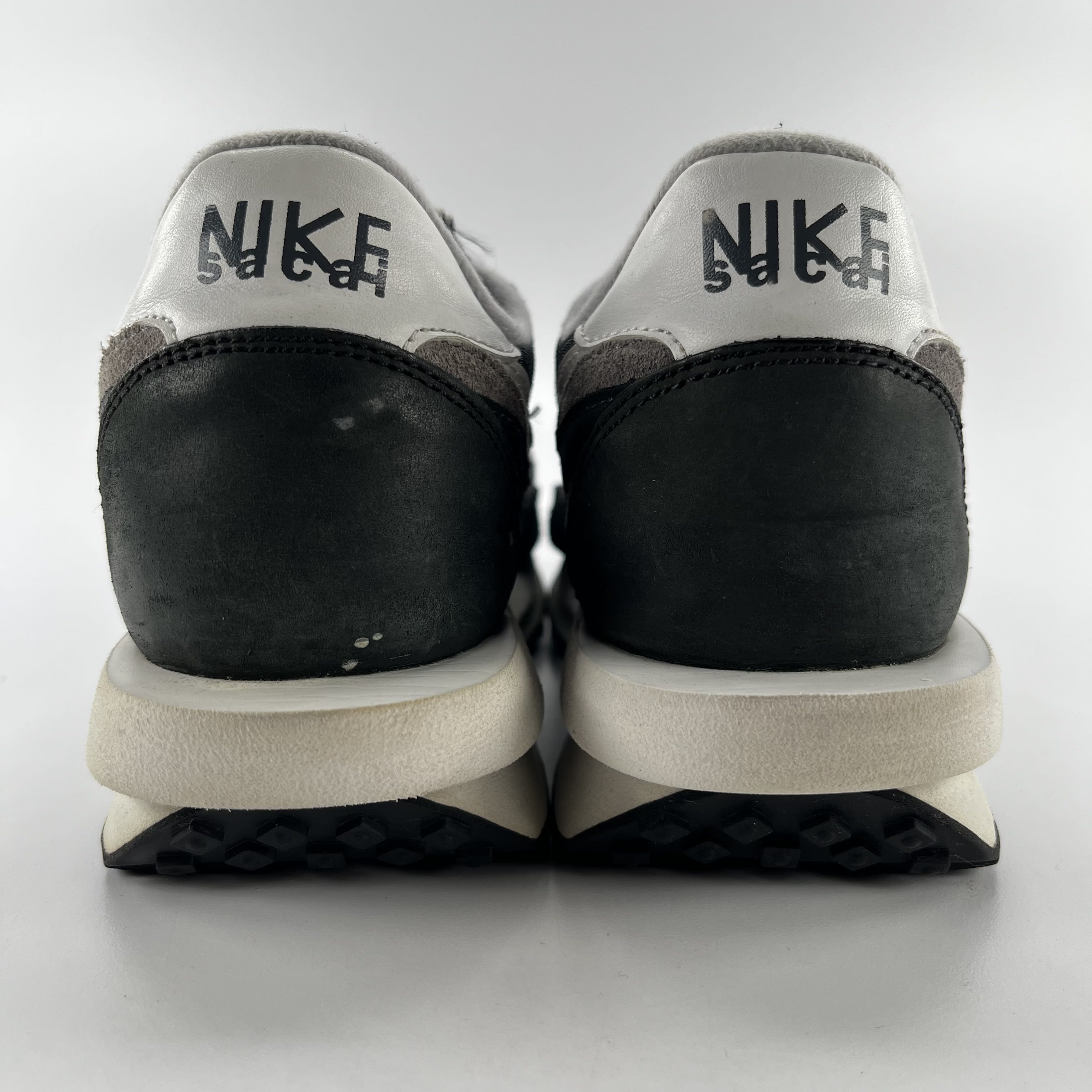 349705 Nike LD Waffle sacai Black