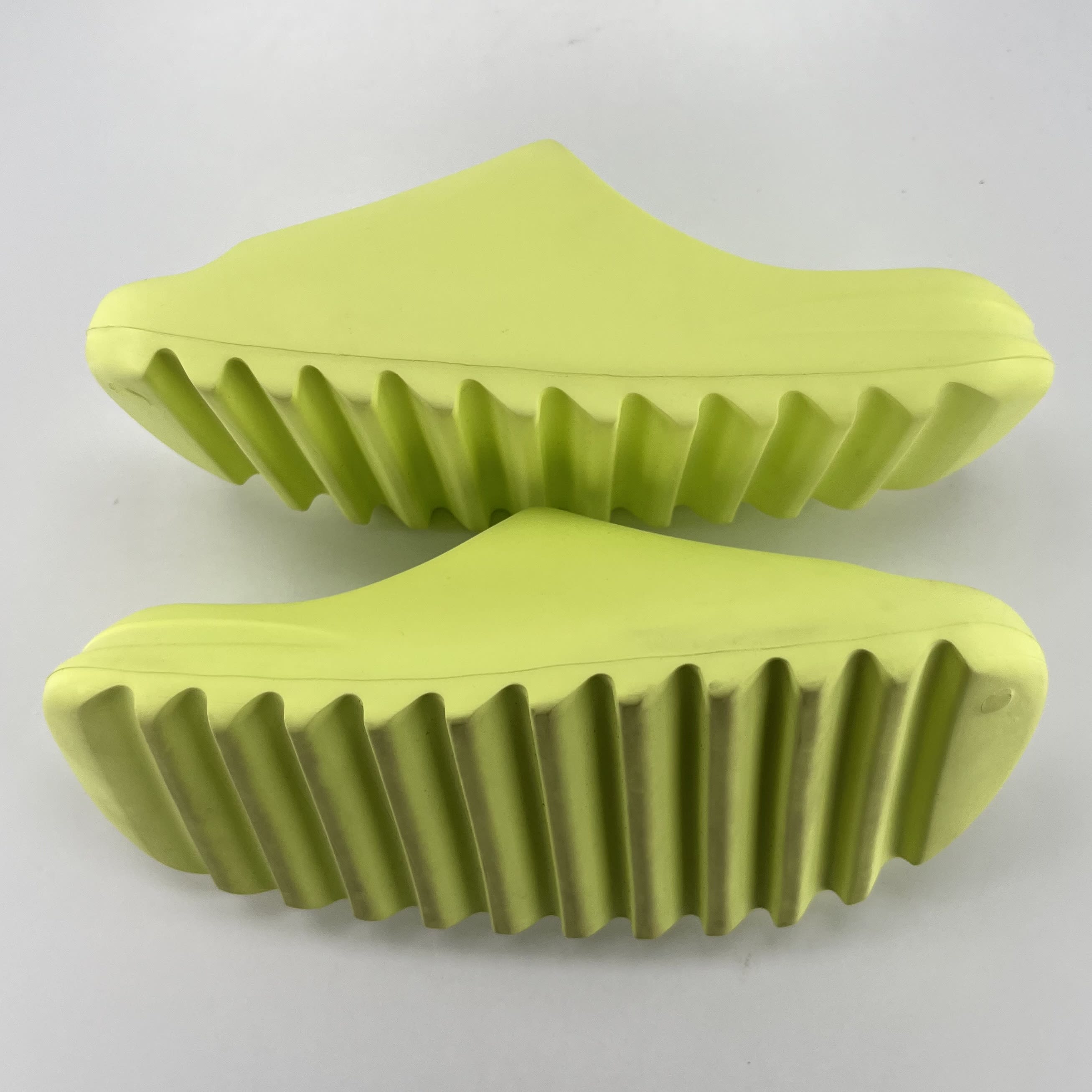 323335 adidas Yeezy Slide Glow Green
