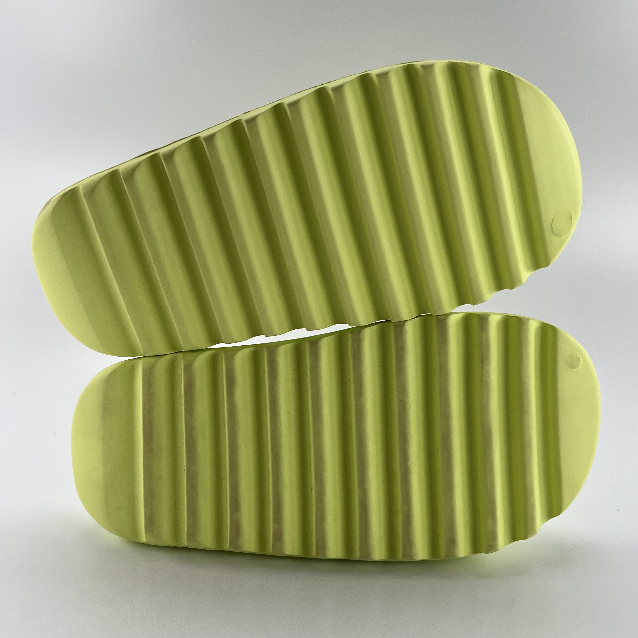323335 adidas Yeezy Slide Glow Green