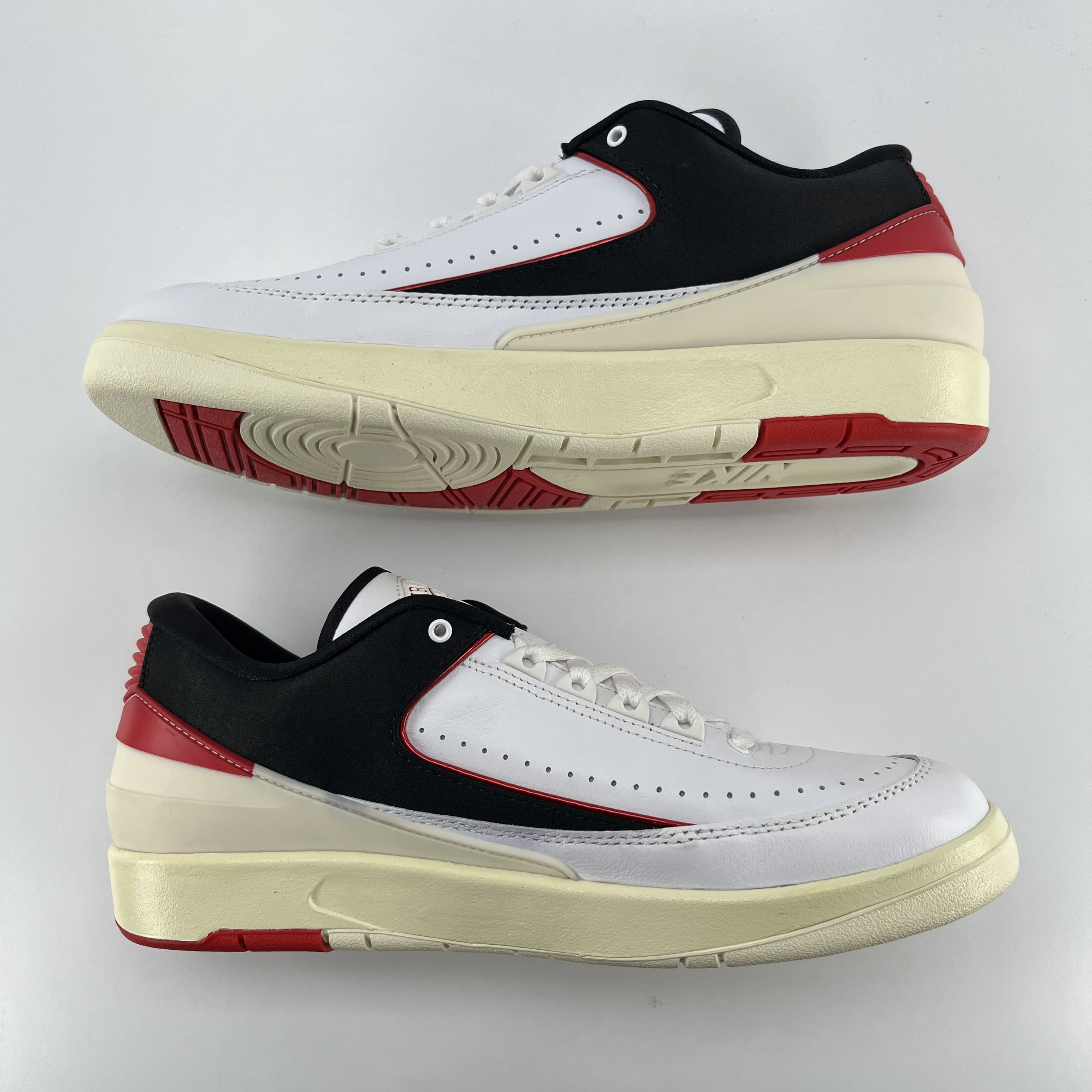 418311 Jordan 2 Retro Low Chicago Twist (Women's)