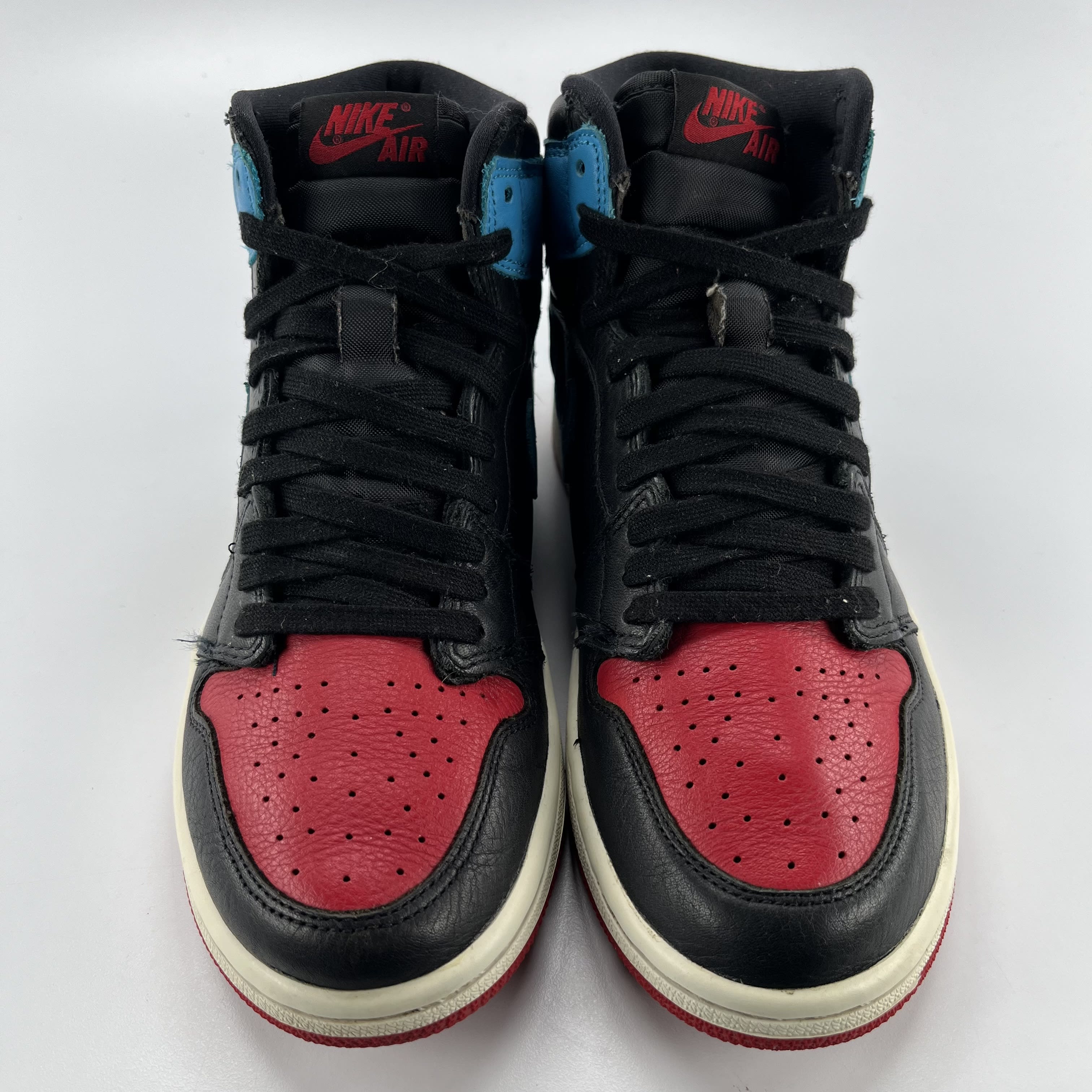 633897 Air Jordan 1 Retro High NC to Chi (Women's)