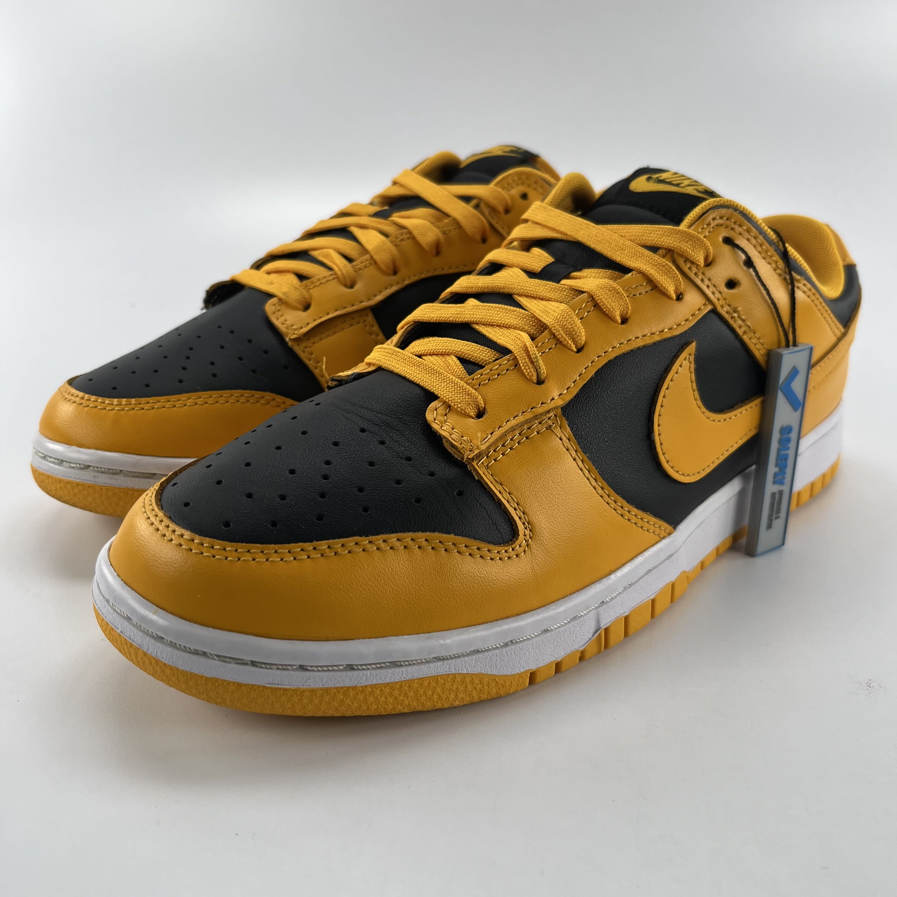 630187 Nike Dunk Low Championship Goldenrod (2021)