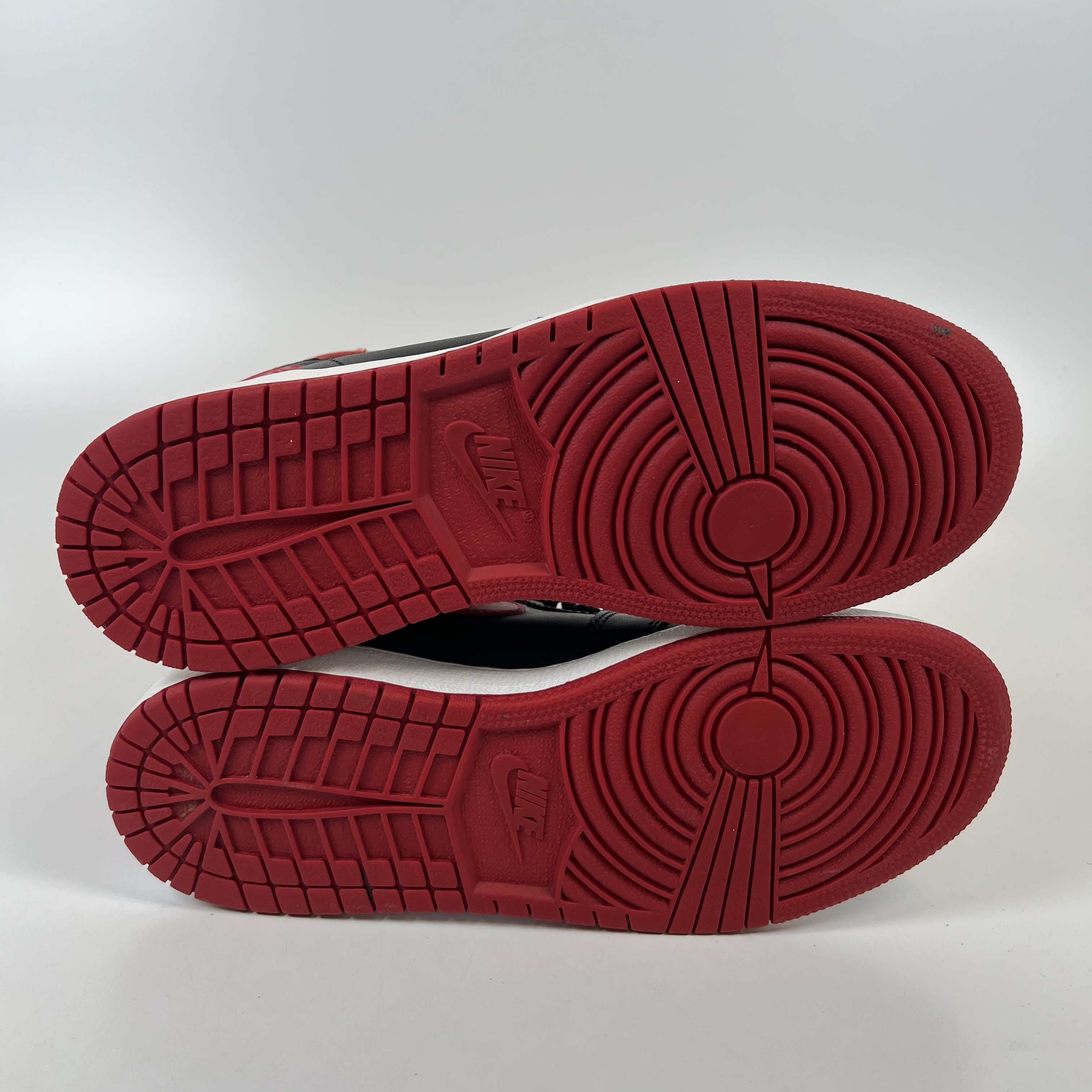 779850 Jordan 1 Retro Bred Banned (2016) (GS)