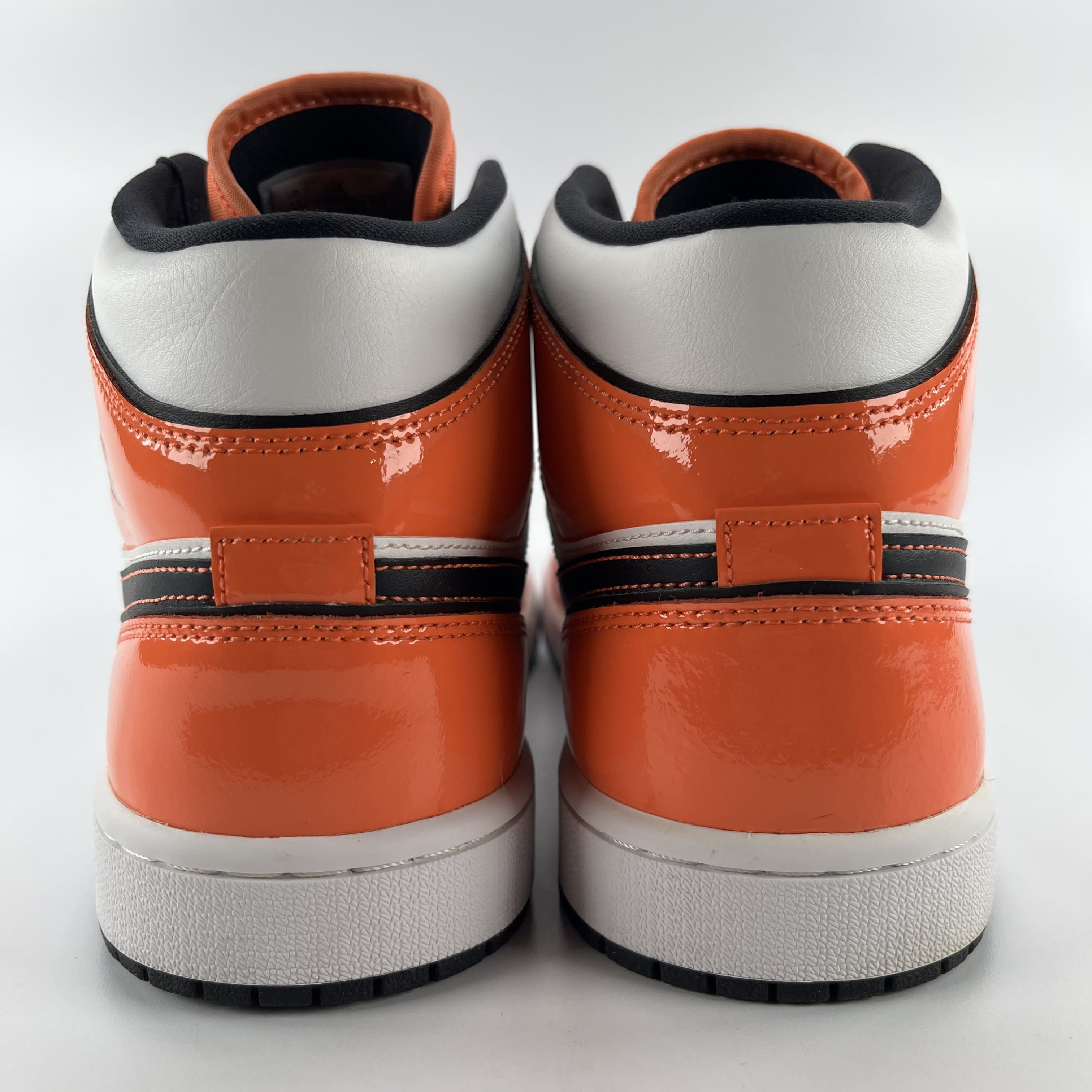 624290 Jordan 1 Mid SE Turf Orange