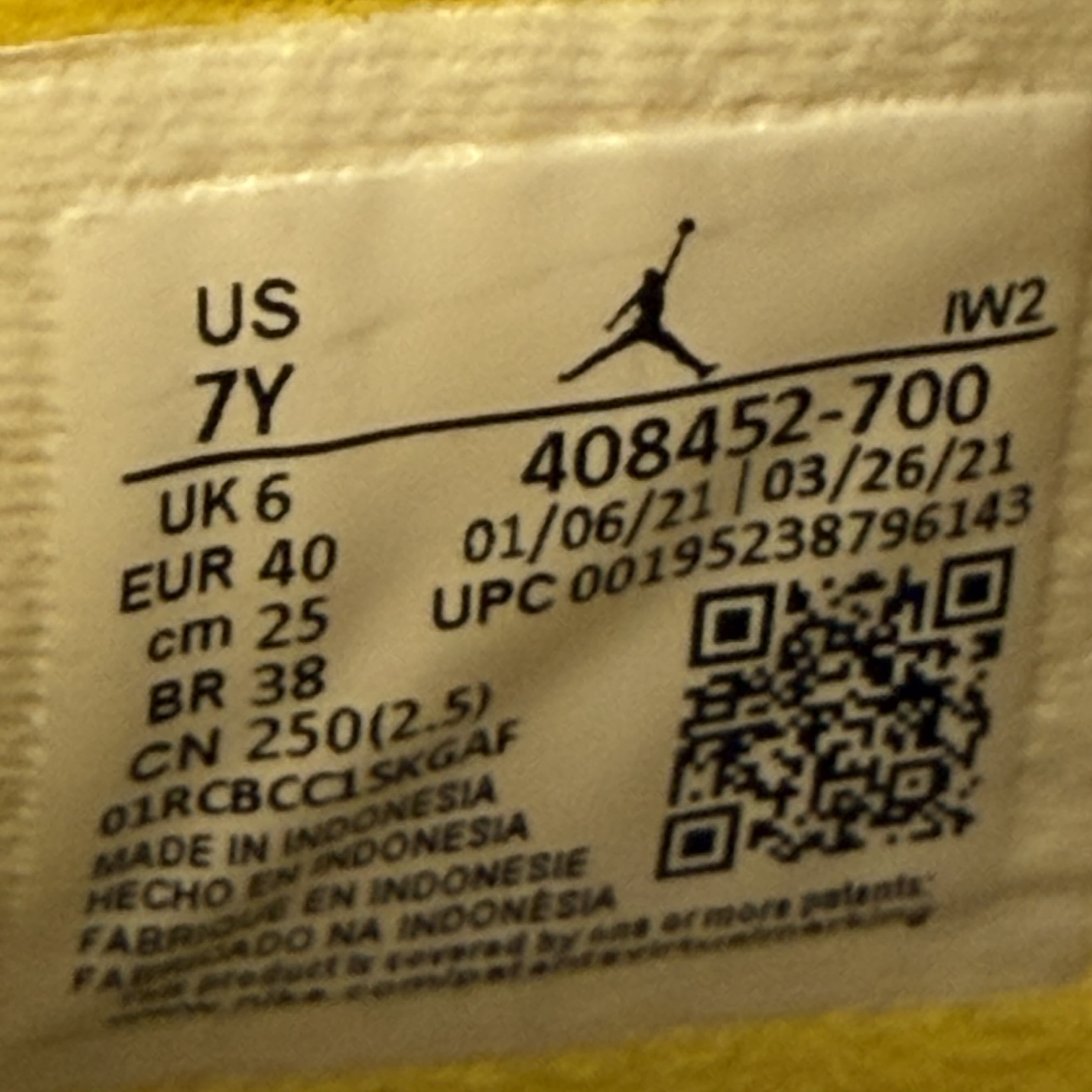 SP5021 Jordan 4 Retro Lightning (2021) (GS)