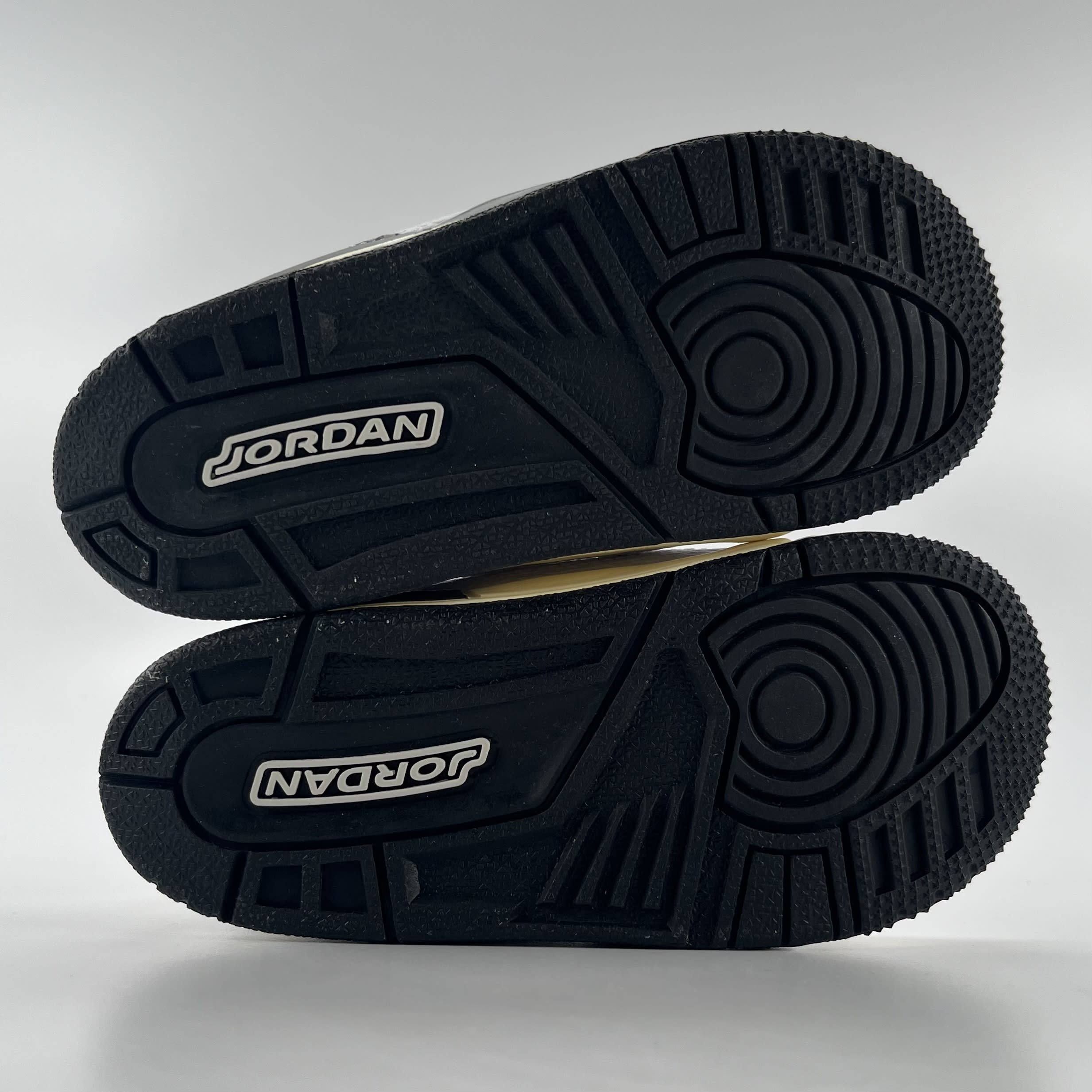 279601 Jordan 3 Retro Hide N' Sneak (TD)