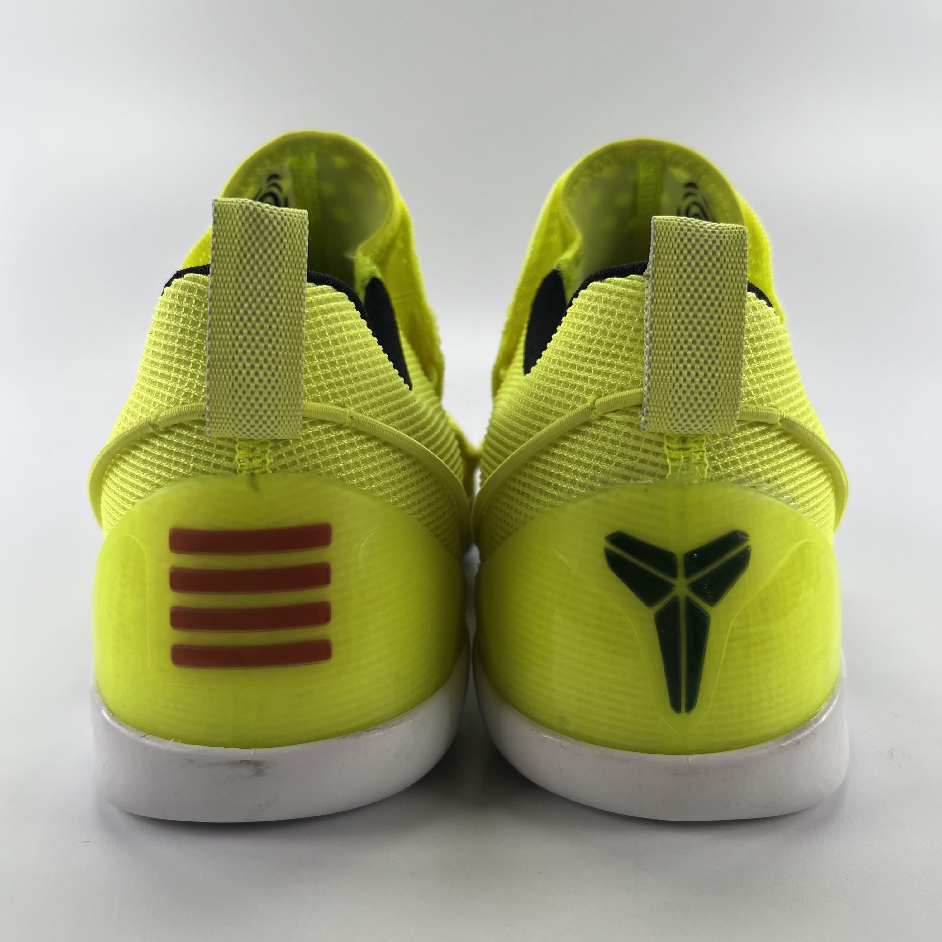 786880 Nike Kobe A.D. NXT Volt