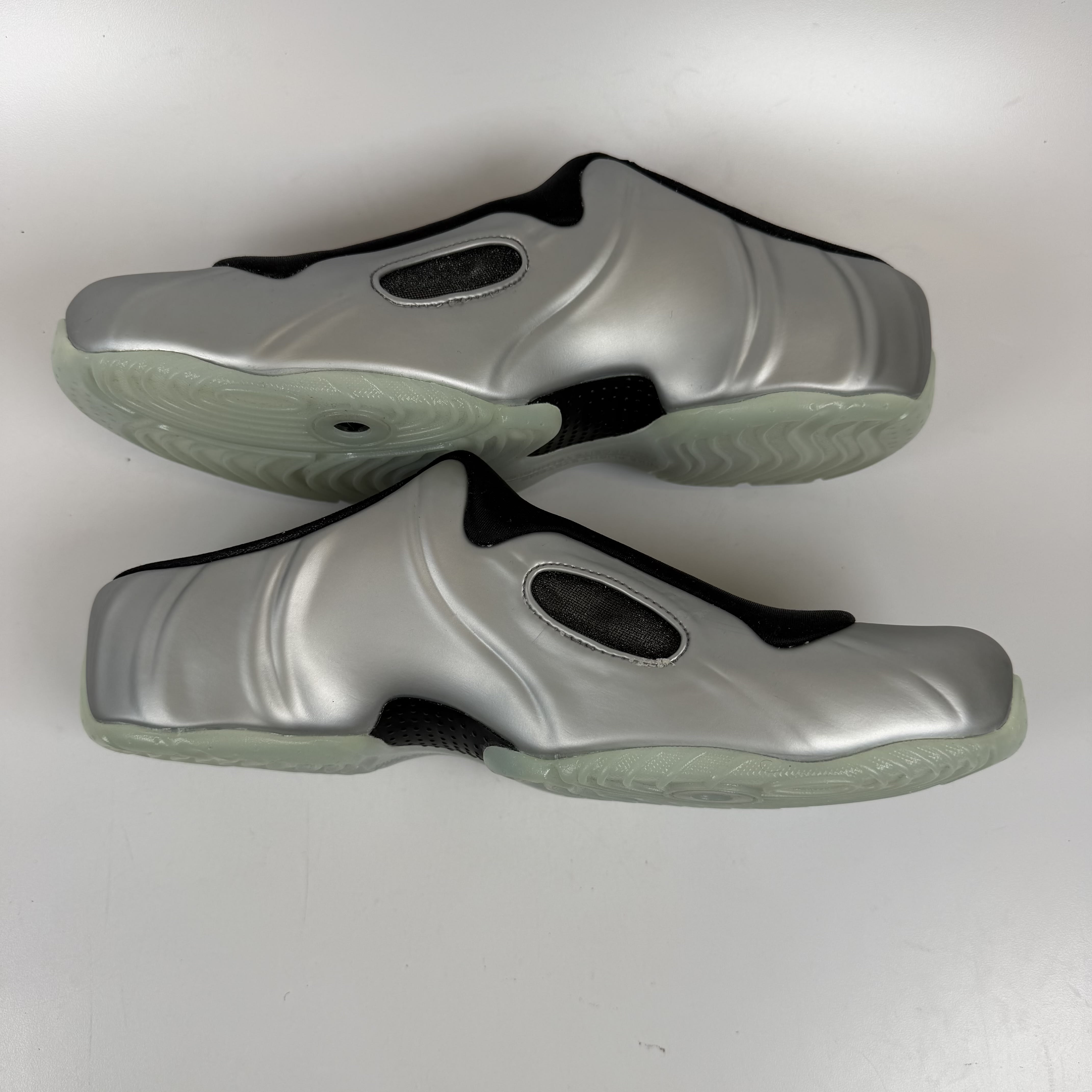 SP13260 Nike Clogposite Chrome