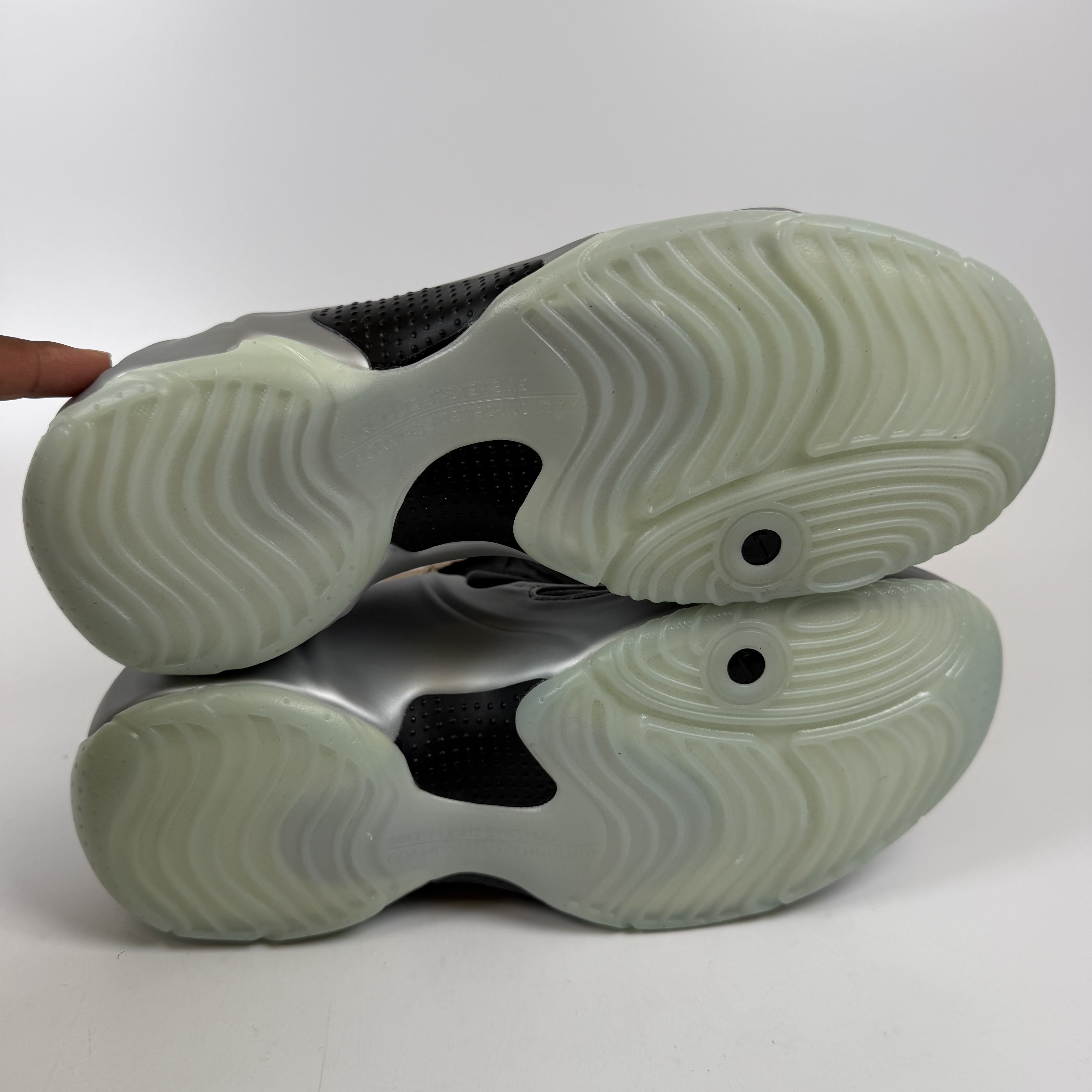 SP13260 Nike Clogposite Chrome