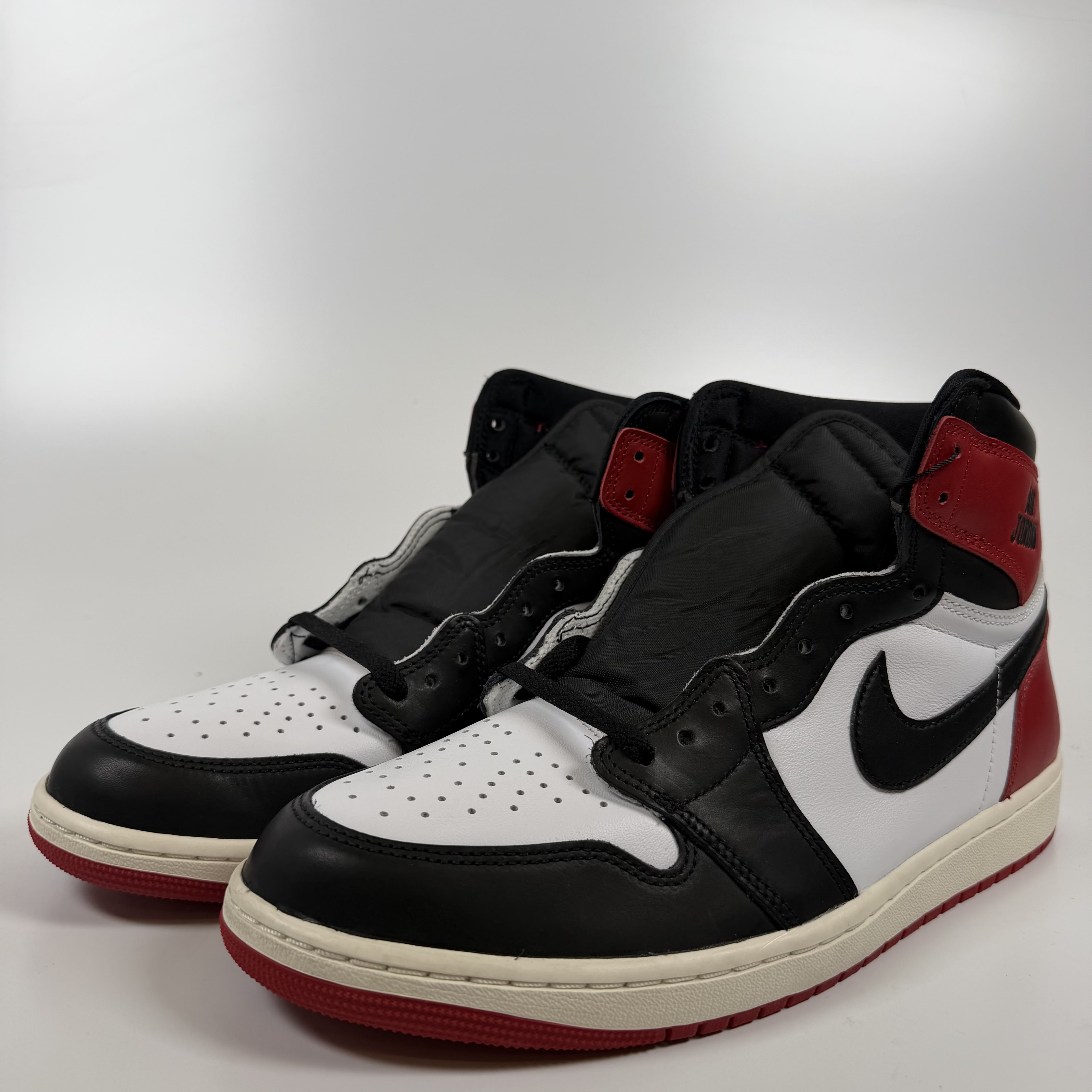 SP2903 Jordan 1 Retro High OG Black Toe Reimagined