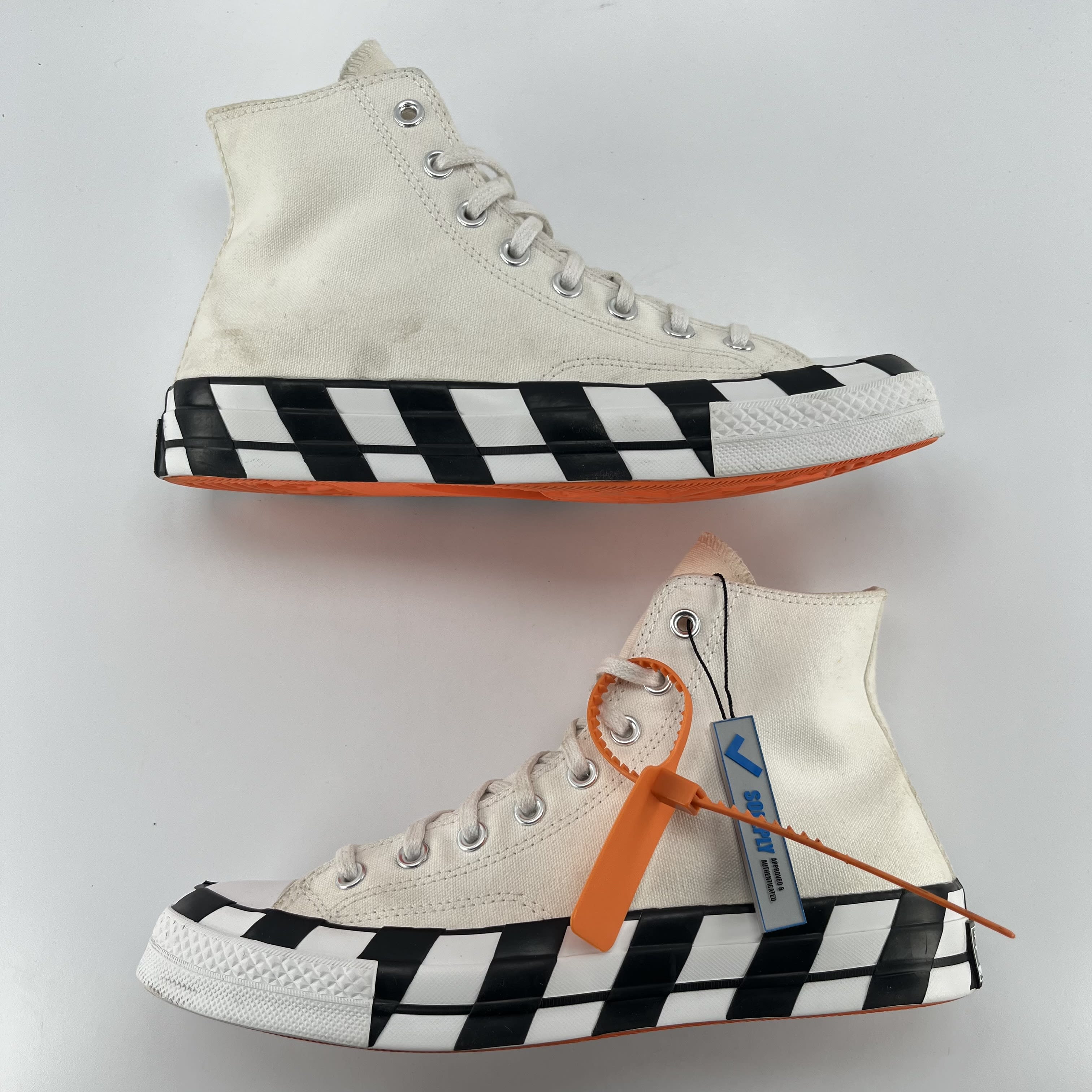 382899 Off-White x Chuck 70 White