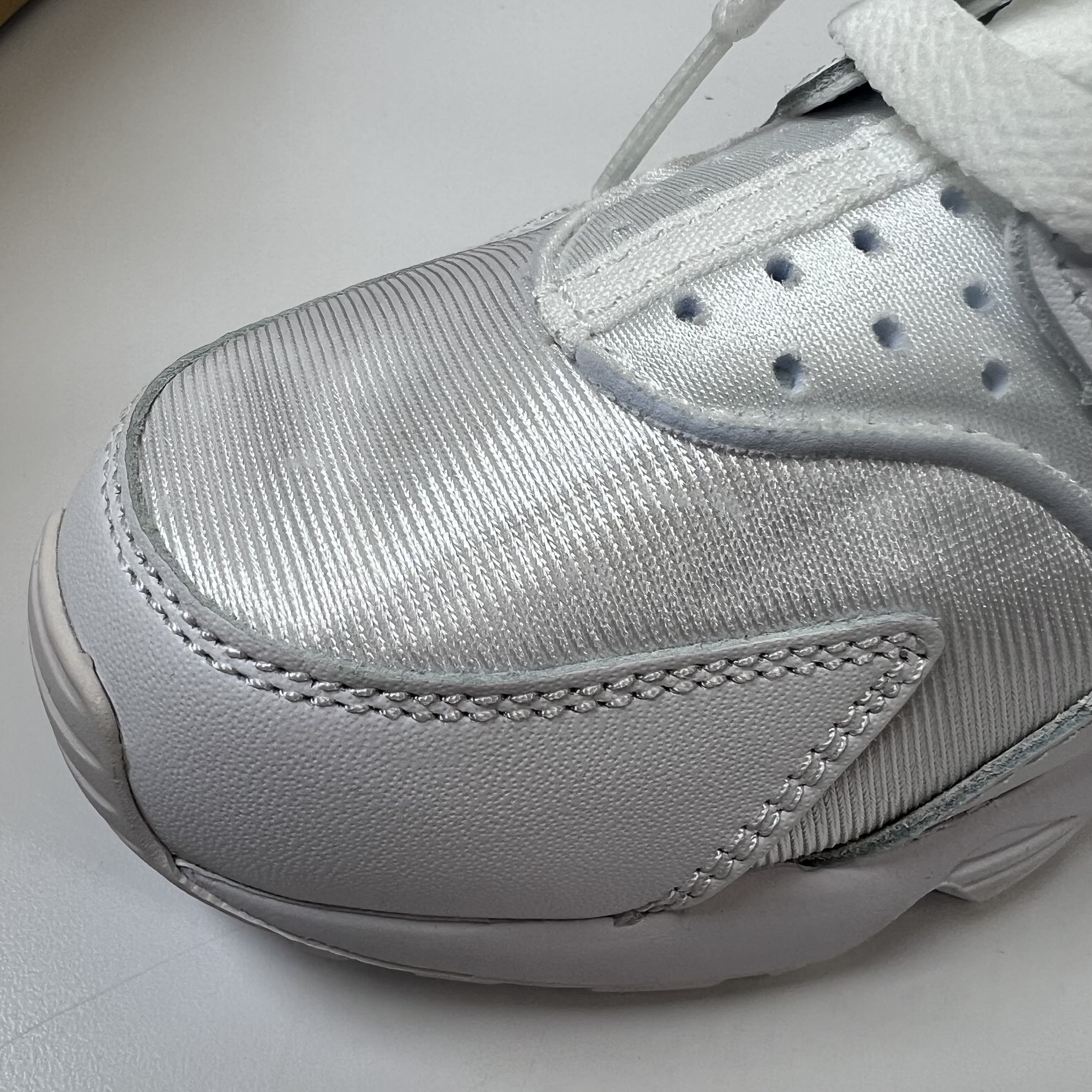 SP9551 Nike Air Huarache Triple White (2021) (Women's)