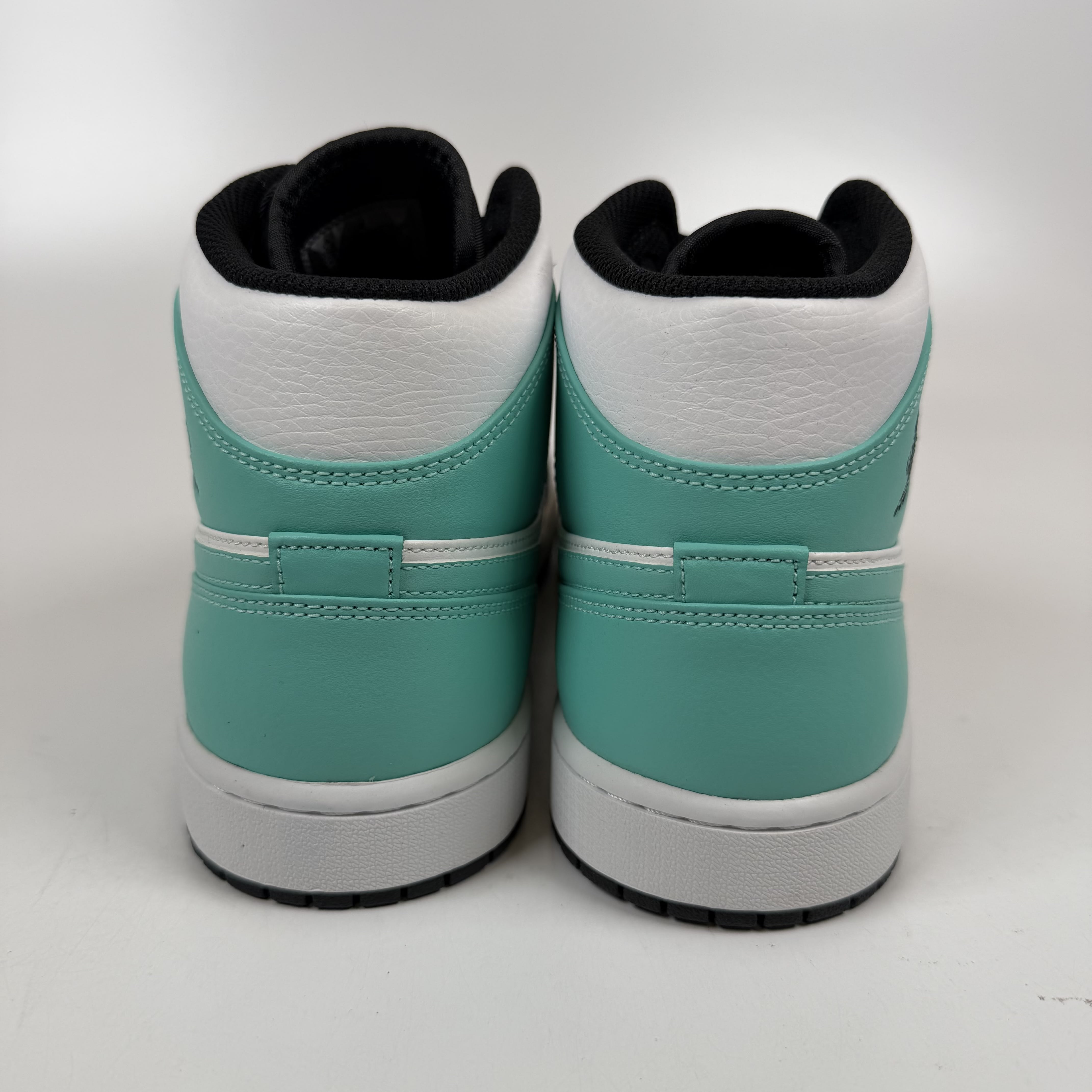 SP13595 Jordan 1 Mid Tropical Twist Igloo