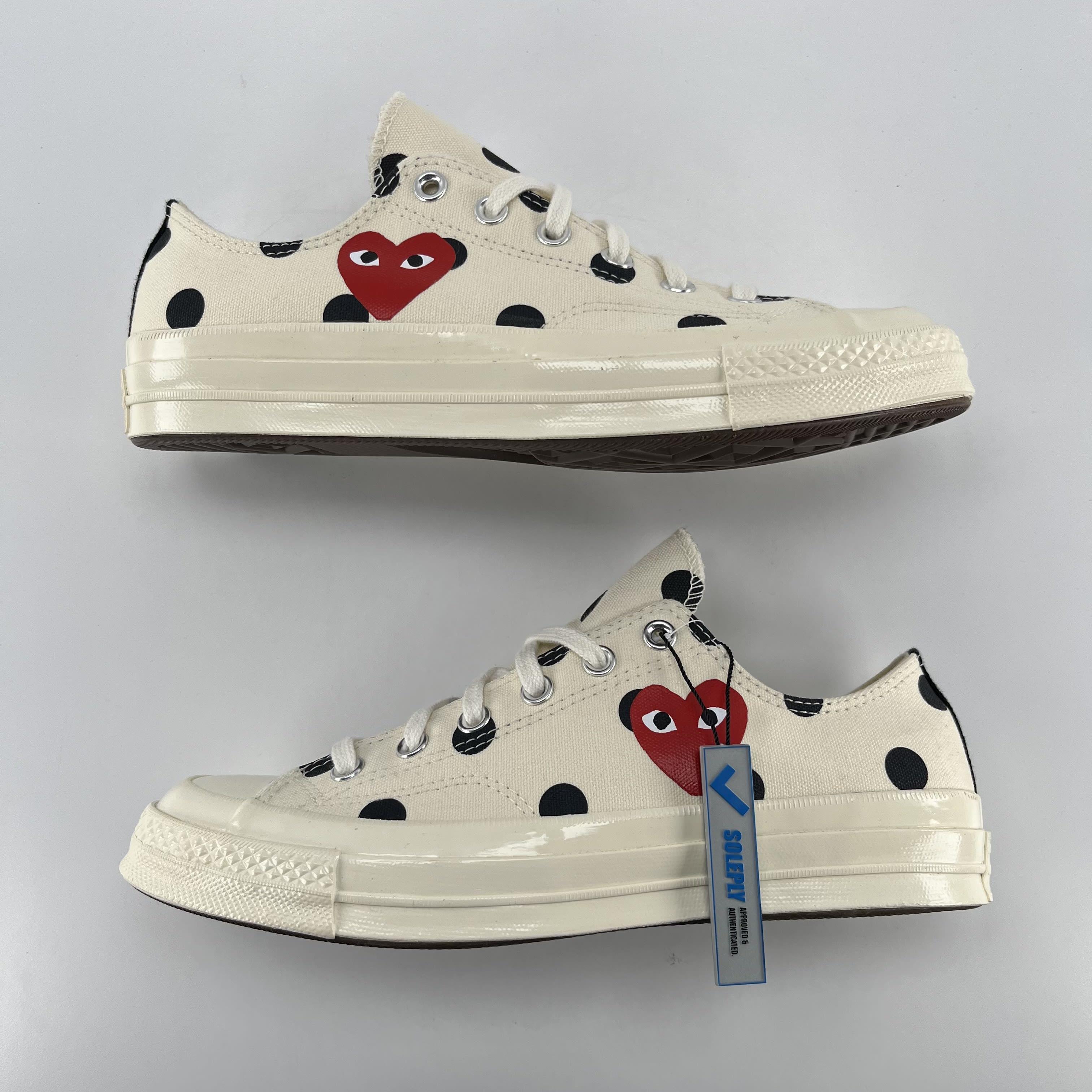 610919 Converse Chuck Taylor All Star 70 Ox Comme des Garcons PLAY  Polka Dot White