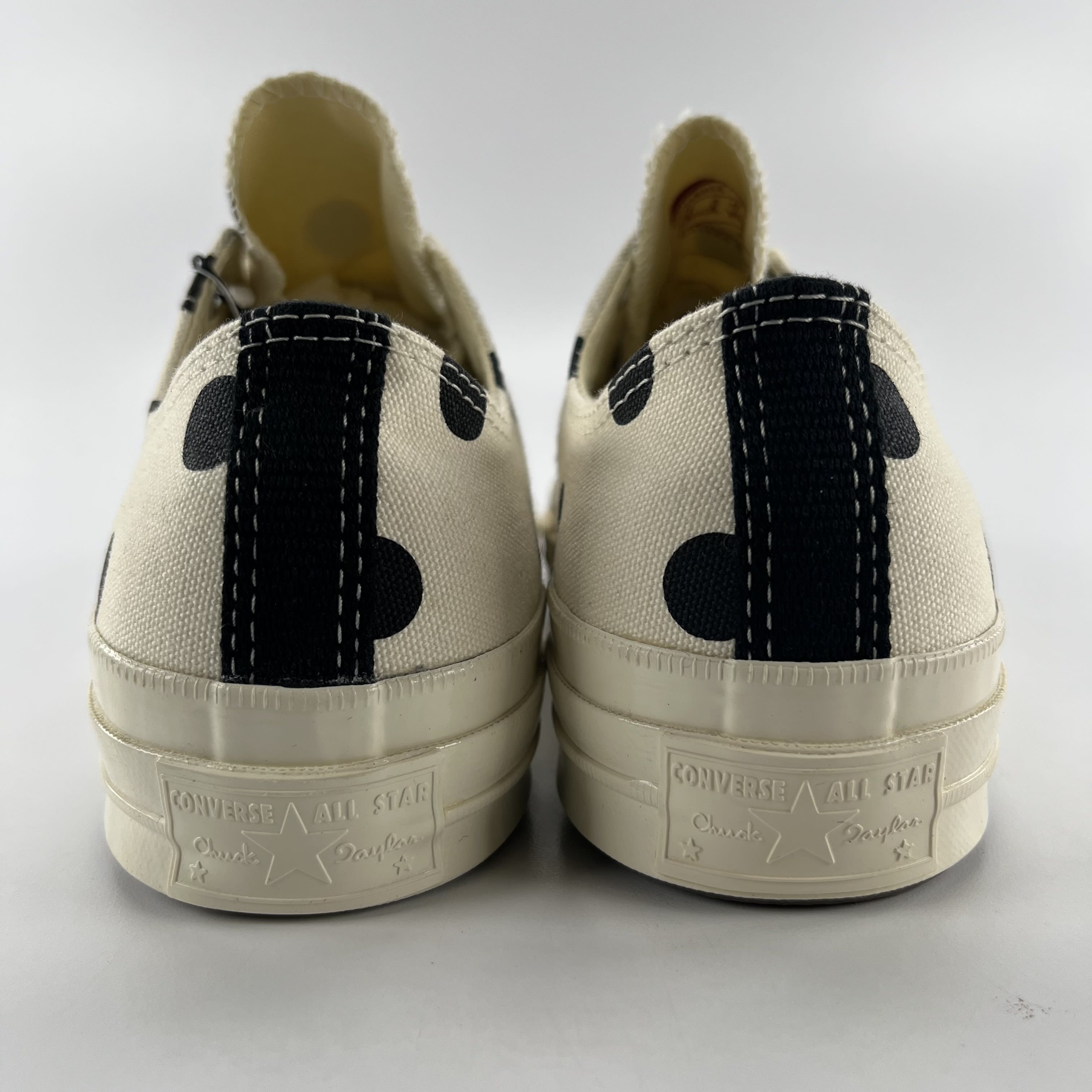 610919 Converse Chuck Taylor All Star 70 Ox Comme des Garcons PLAY  Polka Dot White