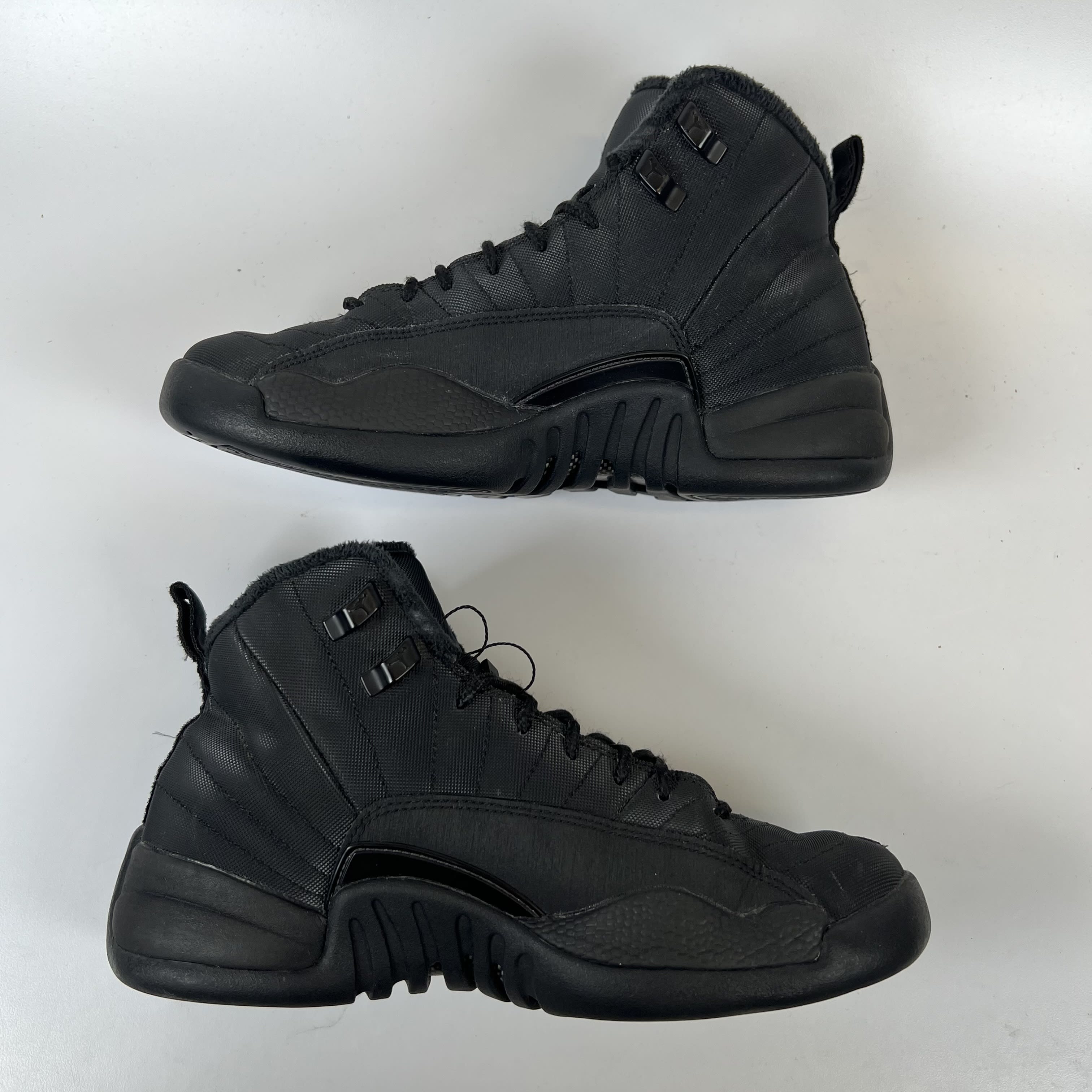 699961 Jordan 12 Retro Winter Black (GS)