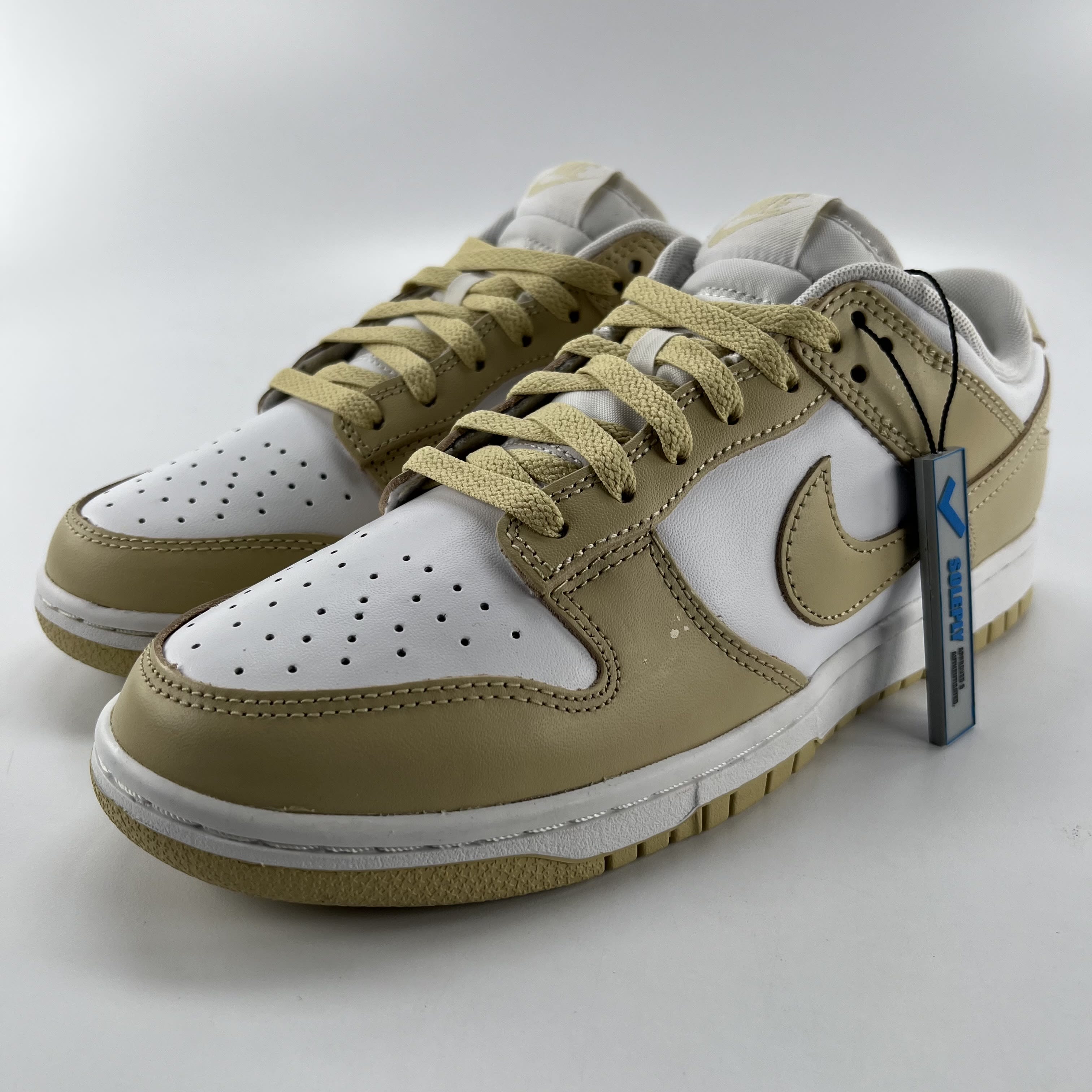 522693 Dunk Low 'Team Gold'