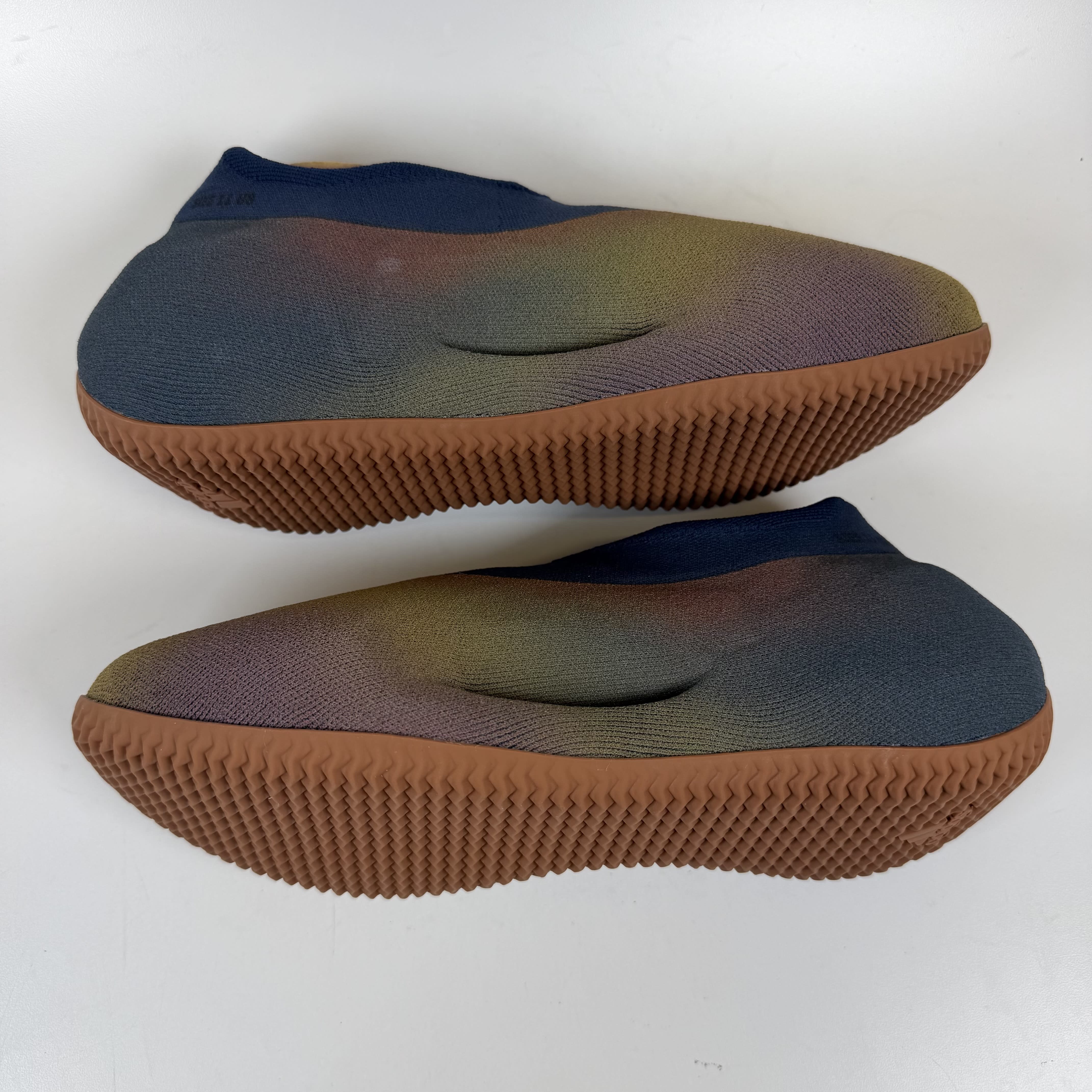 SP13593 adidas Yeezy Knit RNR Fade Indigo