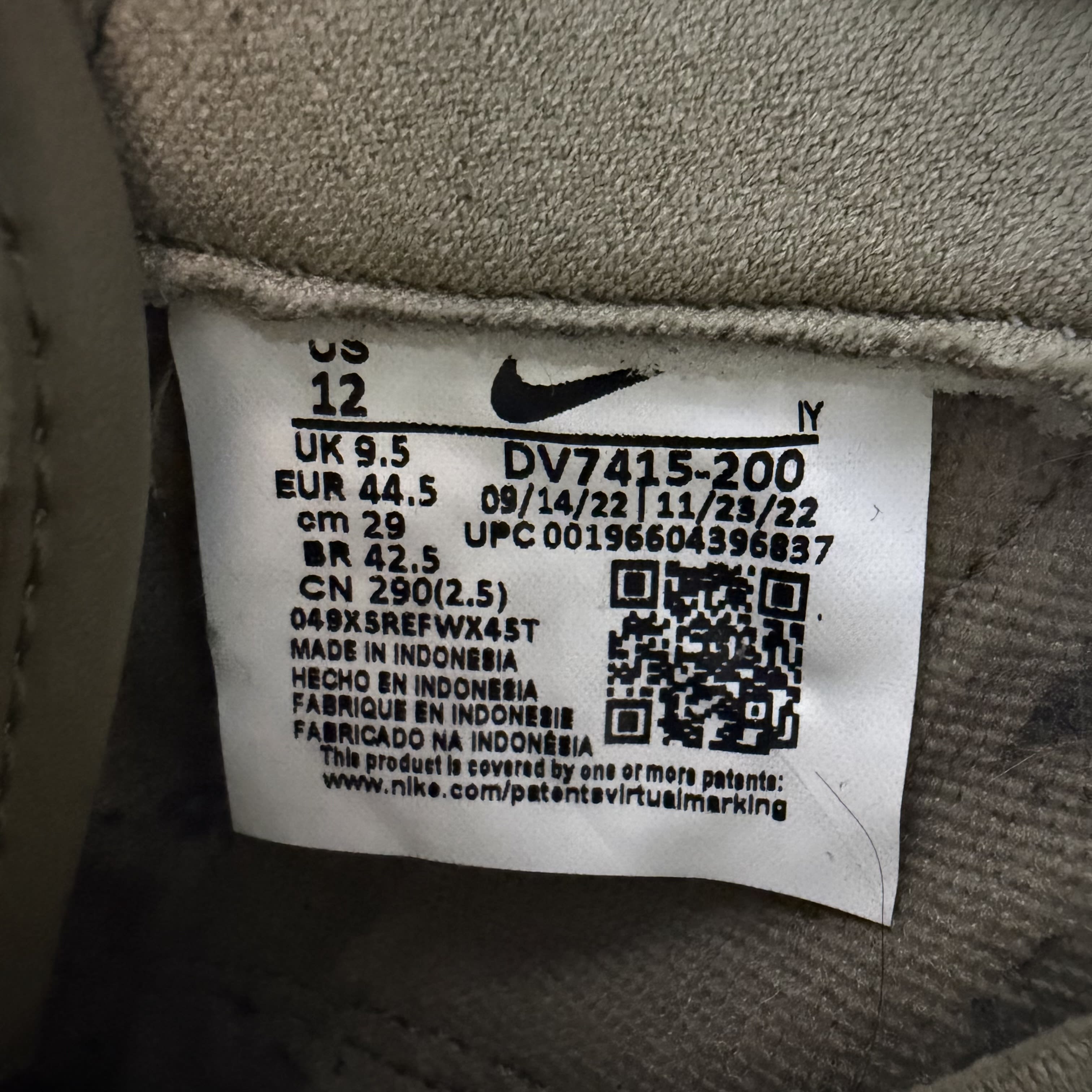 544386 Nike Dunk Low PRM Neutral Olive (Women's)