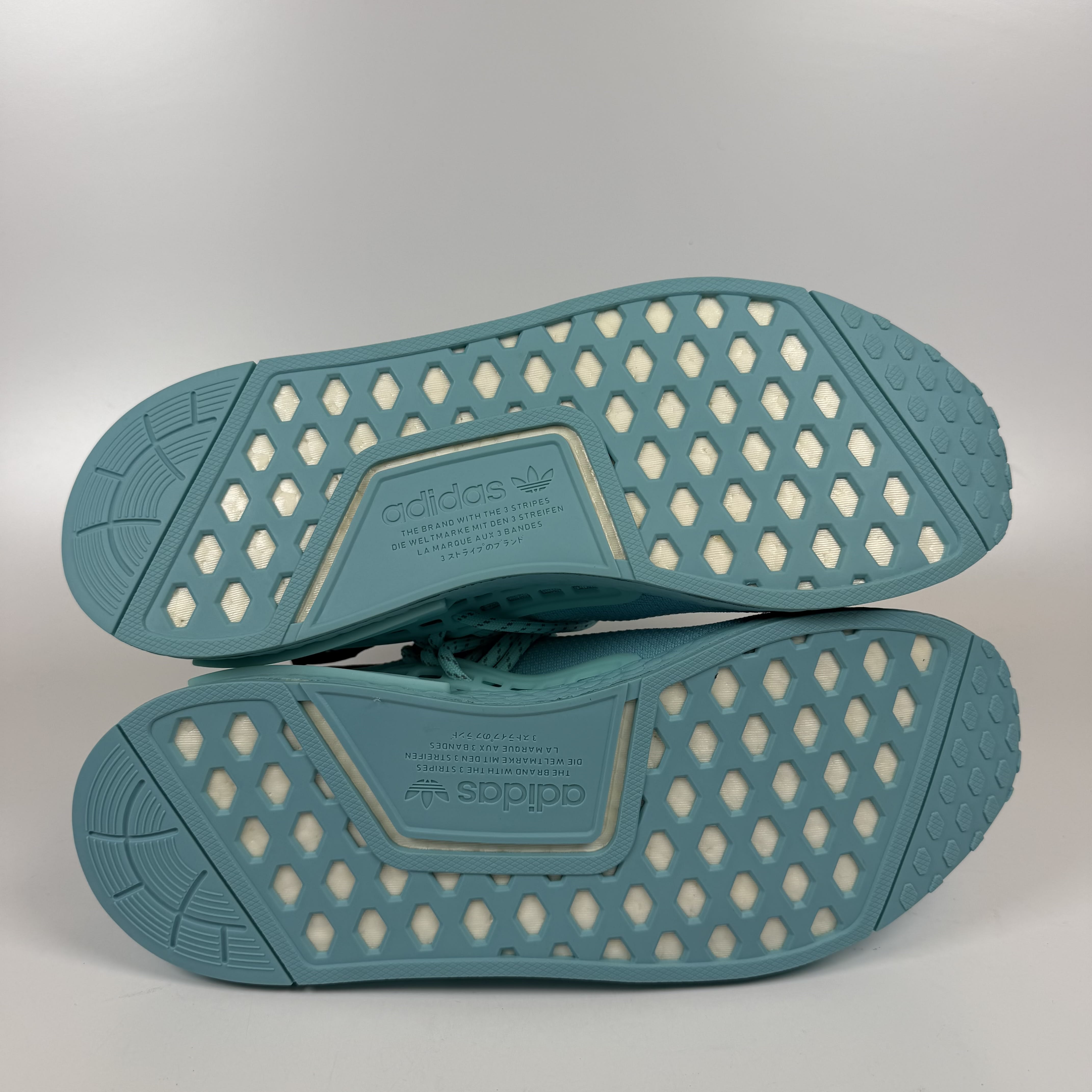 SP13609 adidas NMD Hu Pharrell Williams Clear Aqua