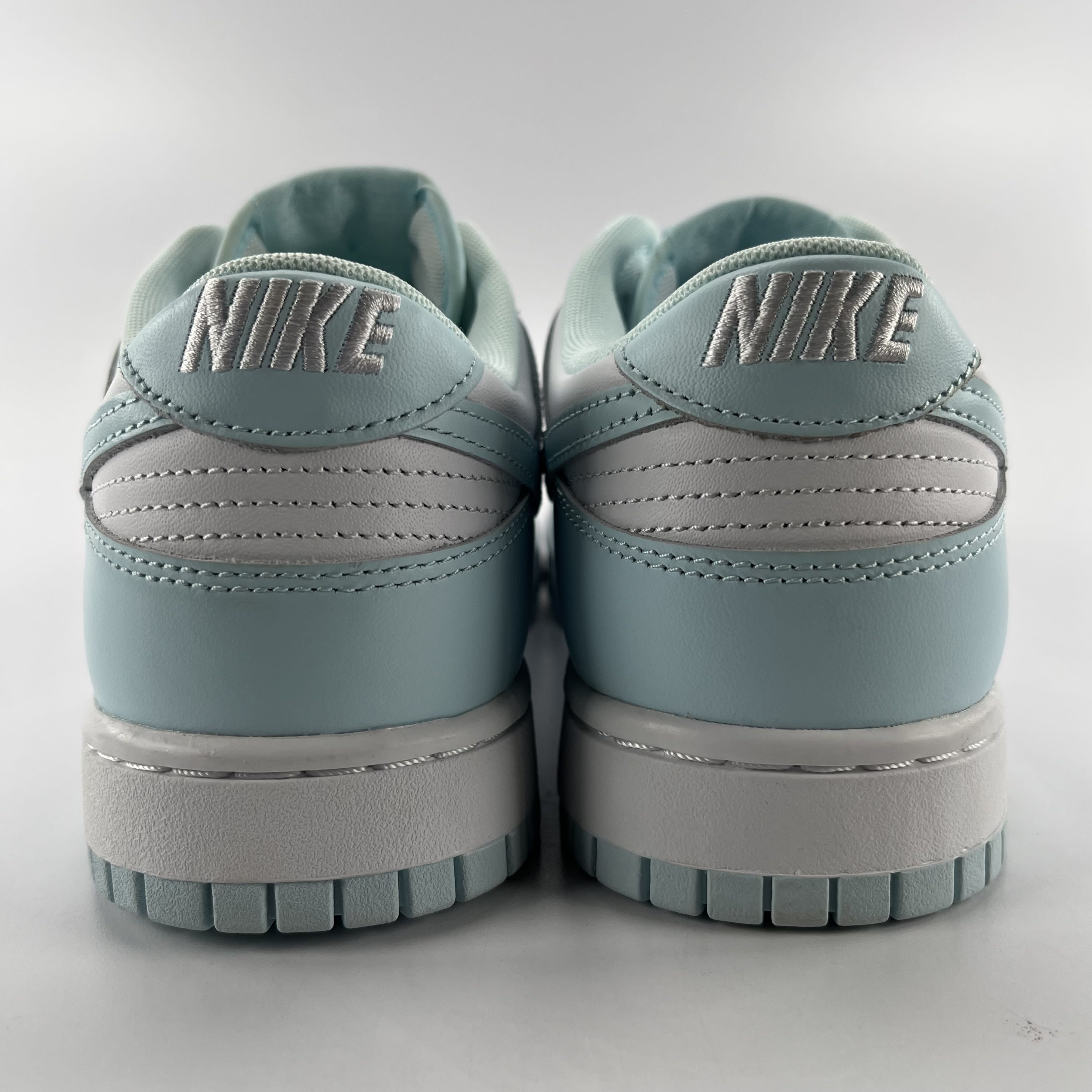 264893 Nike Dunk Low Glacier Blue