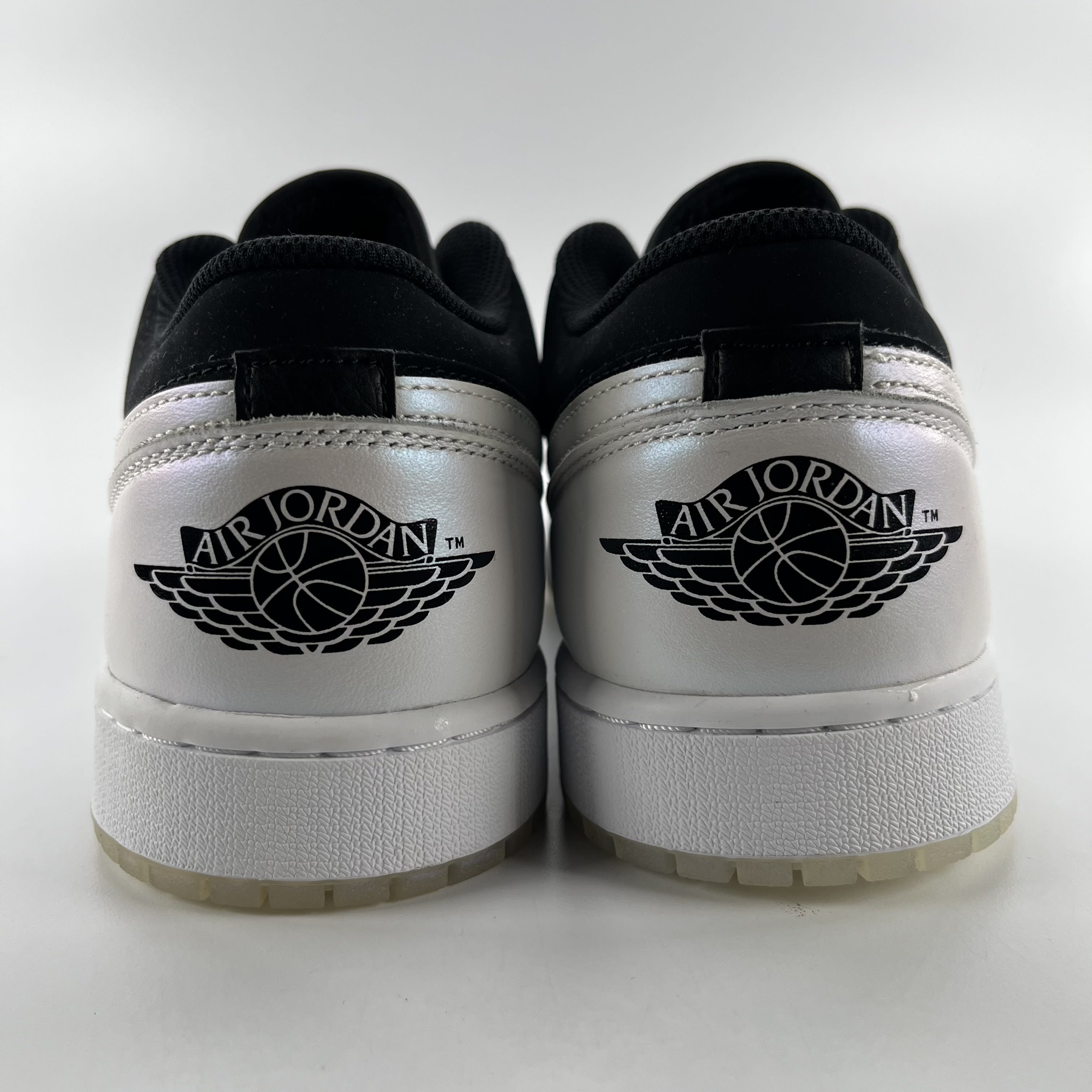 330360 Jordan 1 Low Diamond