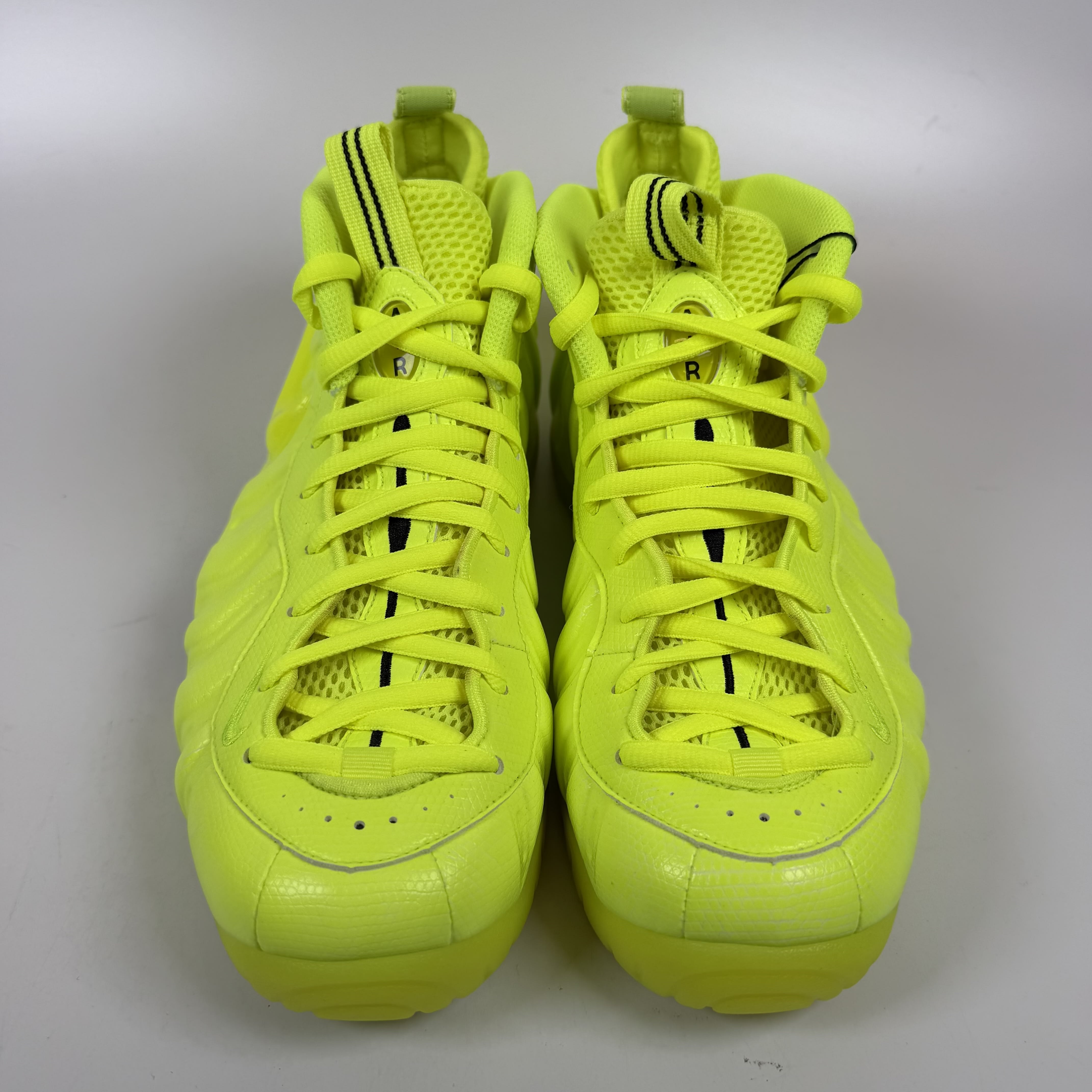 SP13603 Nike Air Foamposite Pro Volt