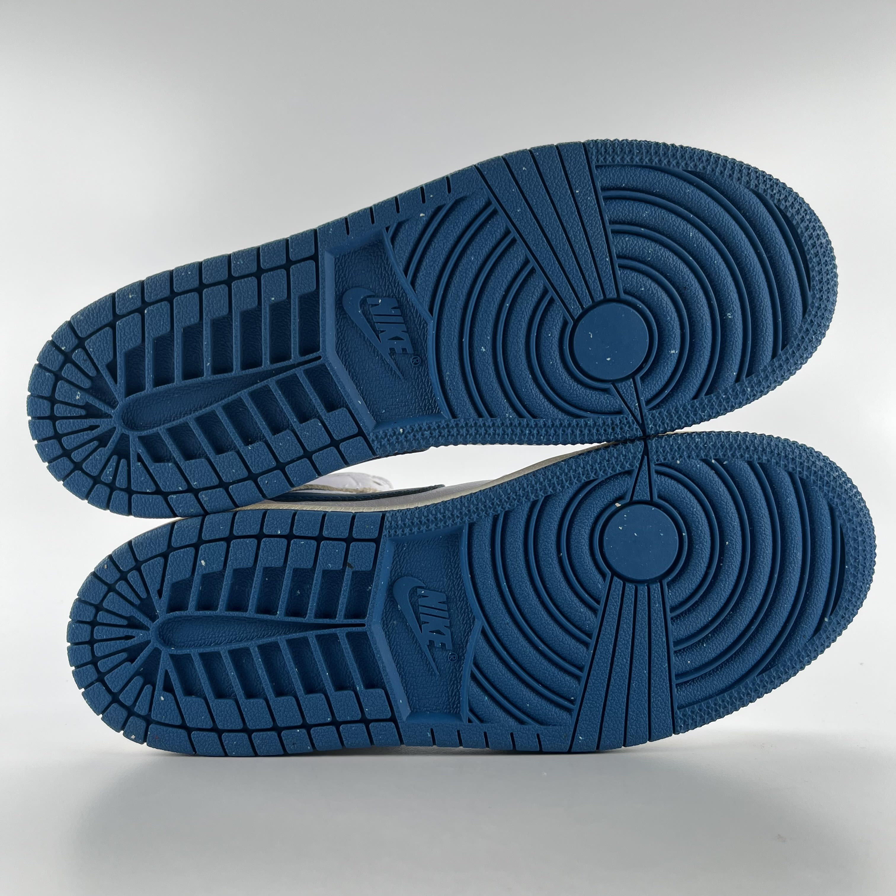 437220 Jordan 1 Mid SE Industrial Blue (PS)
