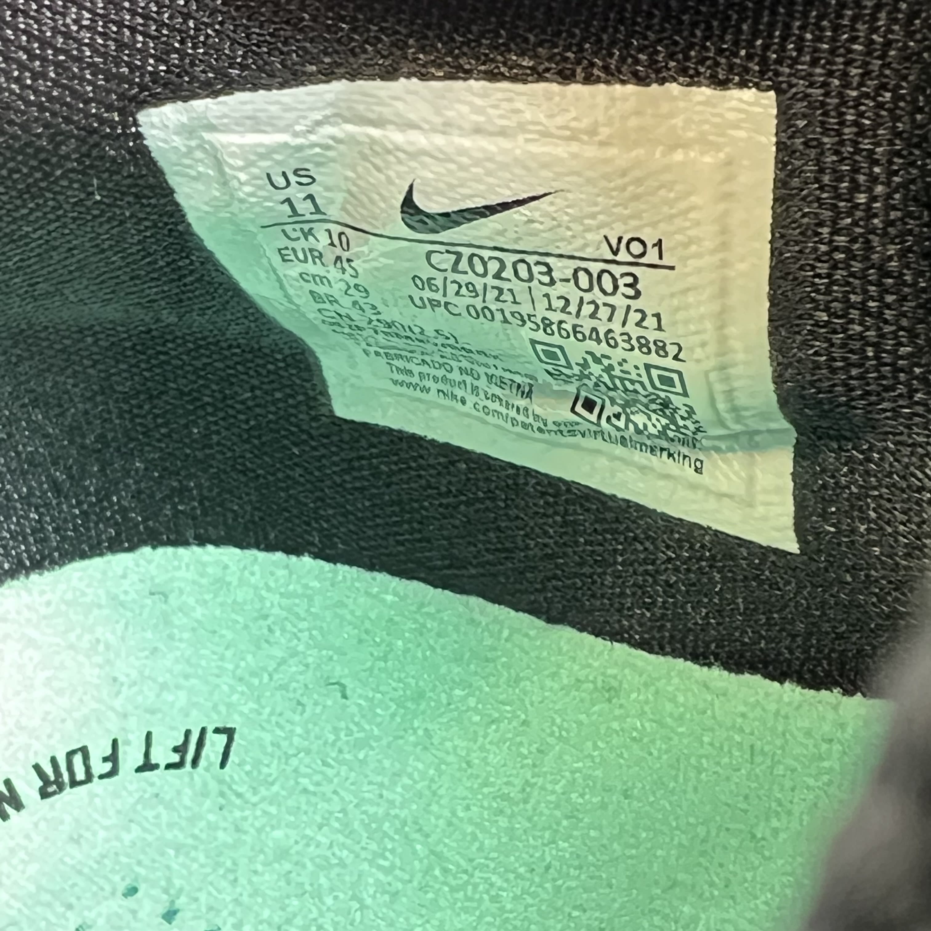 SP10819 Nike LeBron 19 Black Anthracite Green Glow