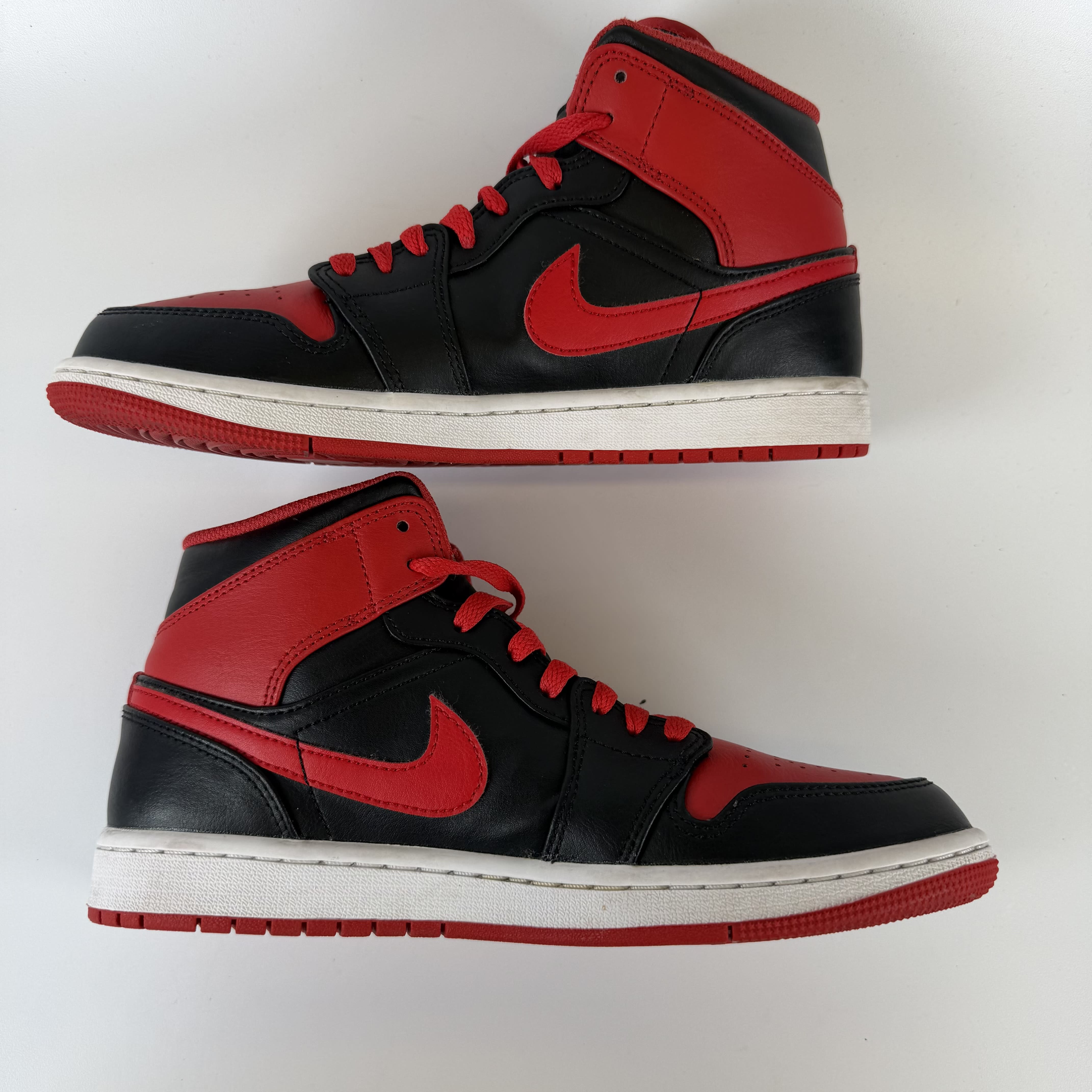 642793 Air Jordan 1 Mid 'Alternate Bred'