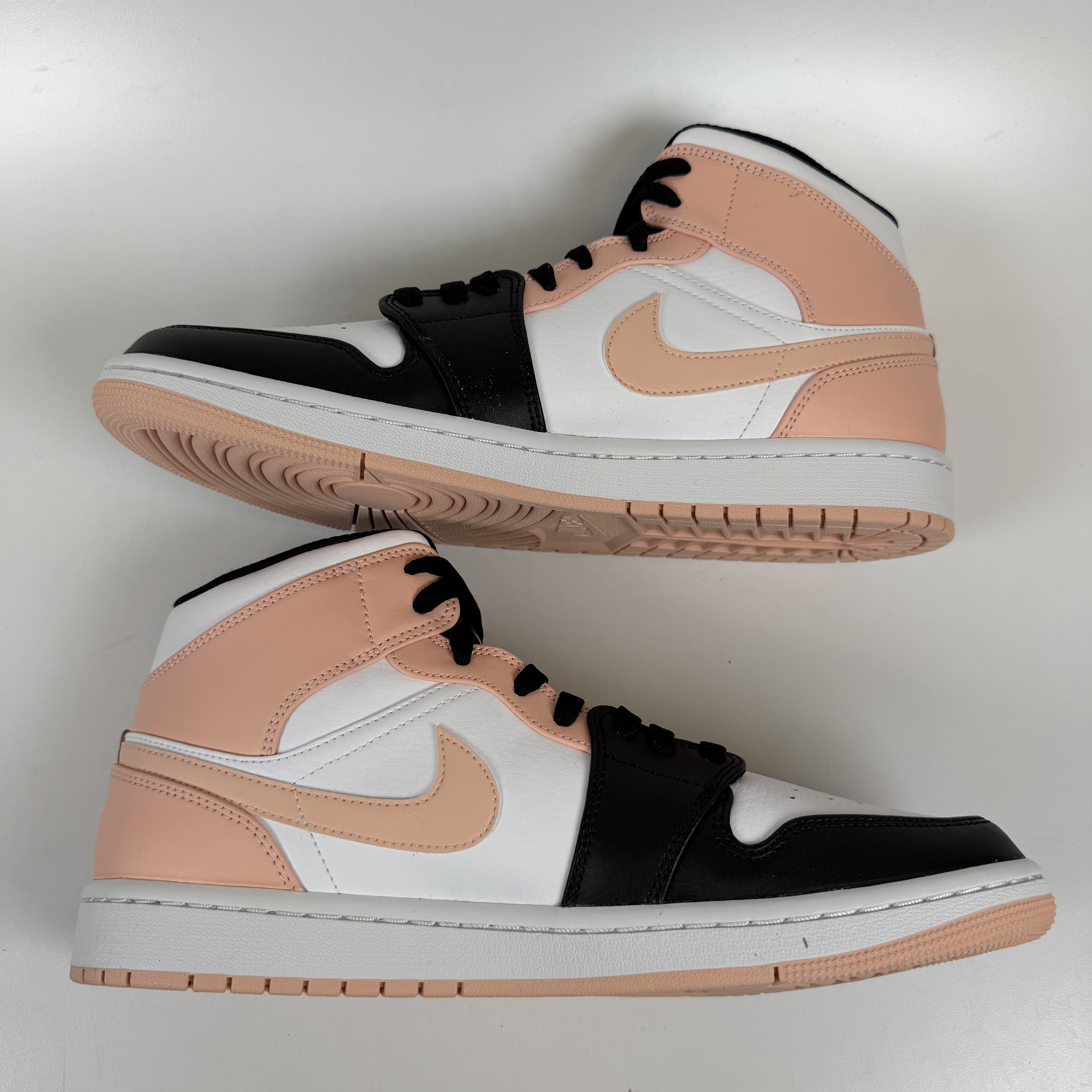 SP13592 Air Jordan 1 Mid 'Crimson Tint'
